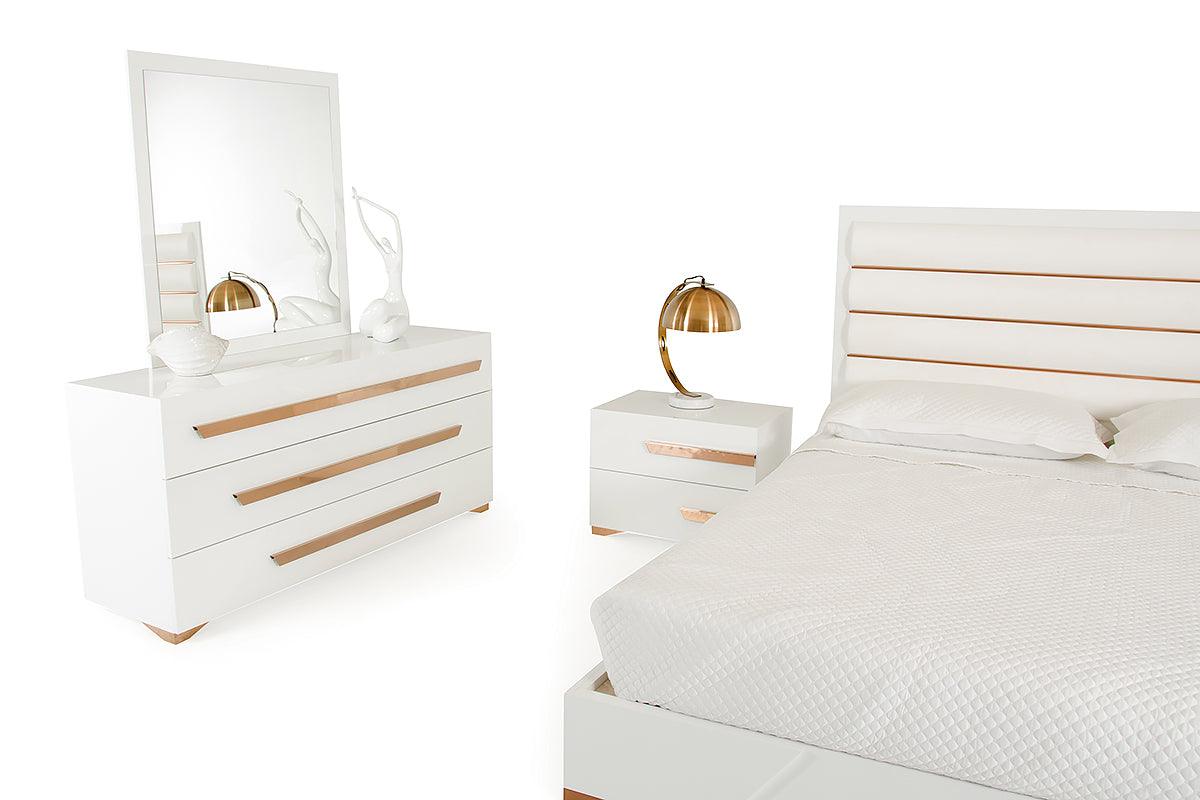 Nova Domus Juliet Italian Modern & Rosegold Mirror