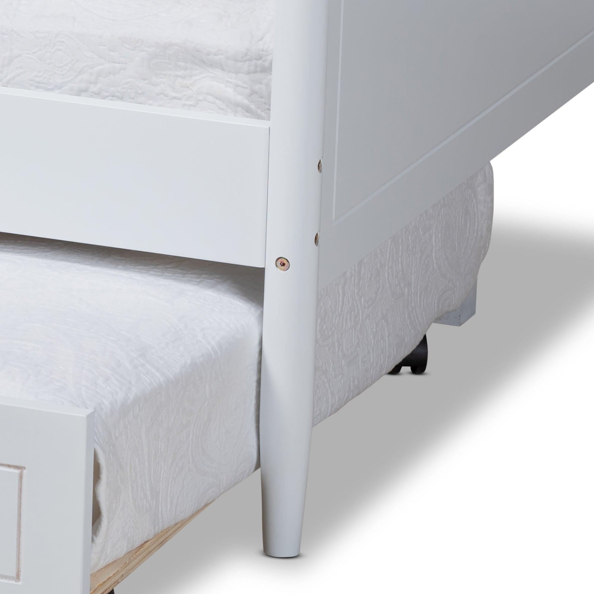 Alya Classic Traditional Farmhouse Finished Wood Daybed