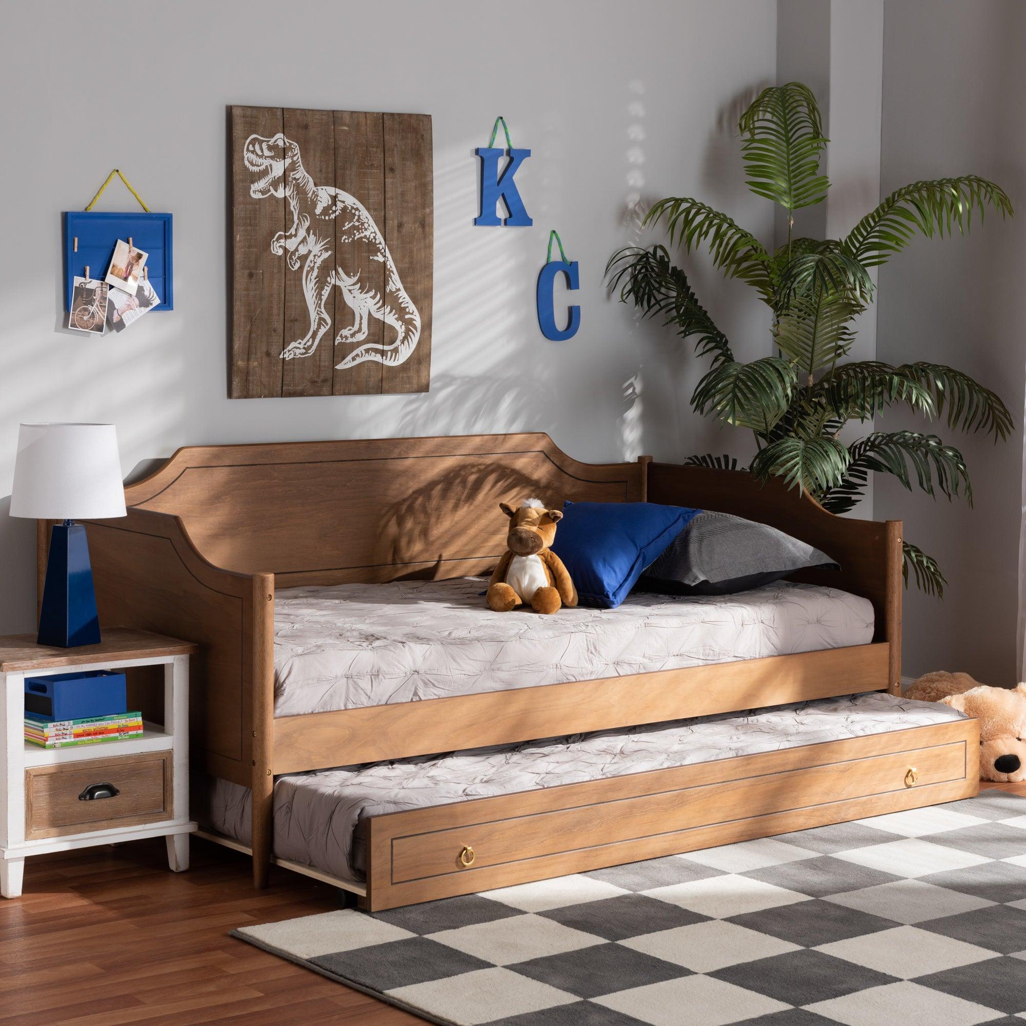 Alya Classic Traditional Farmhouse Finished Wood Daybed