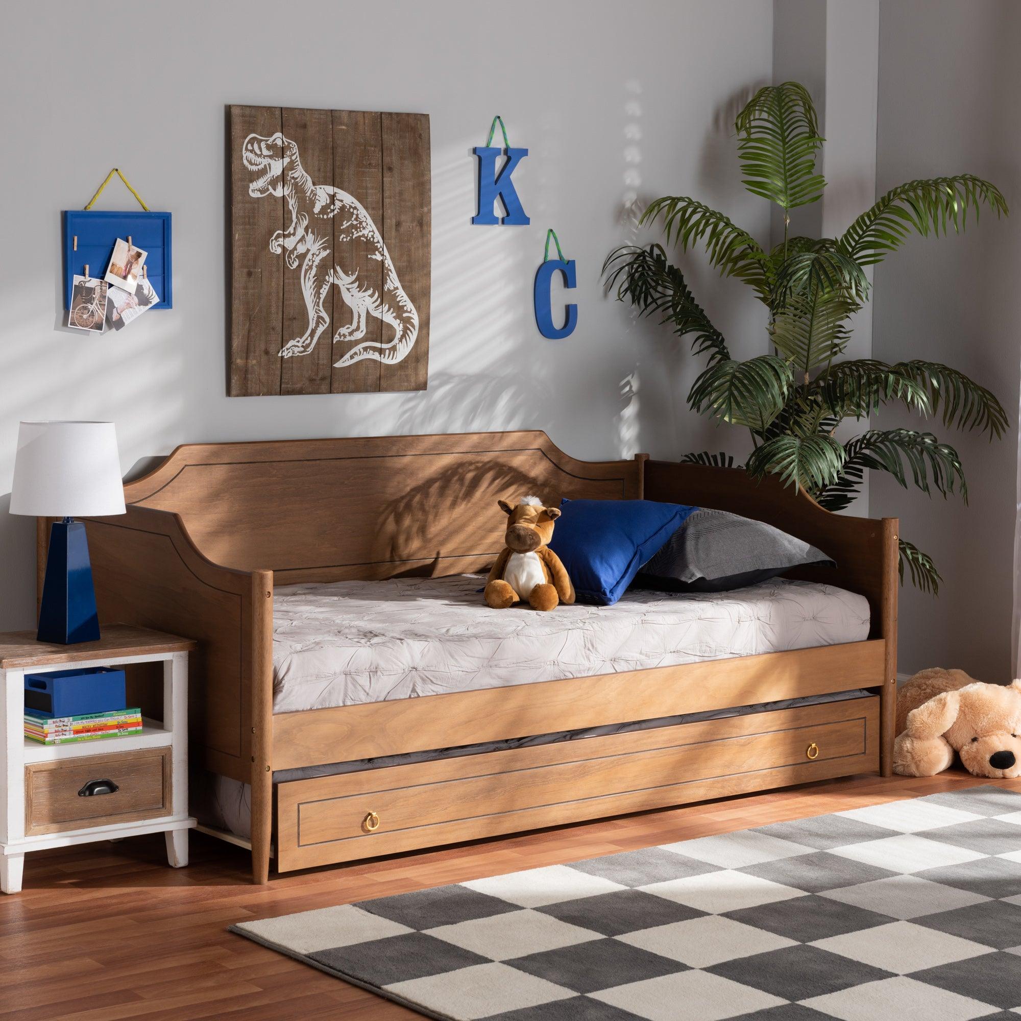 Alya Classic Traditional Farmhouse Finished Wood Daybed