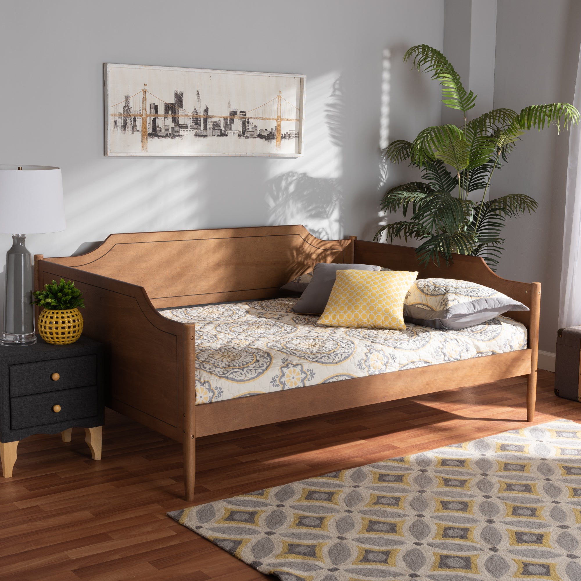 Alya Classic Traditional Farmhouse Finished Wood Daybed