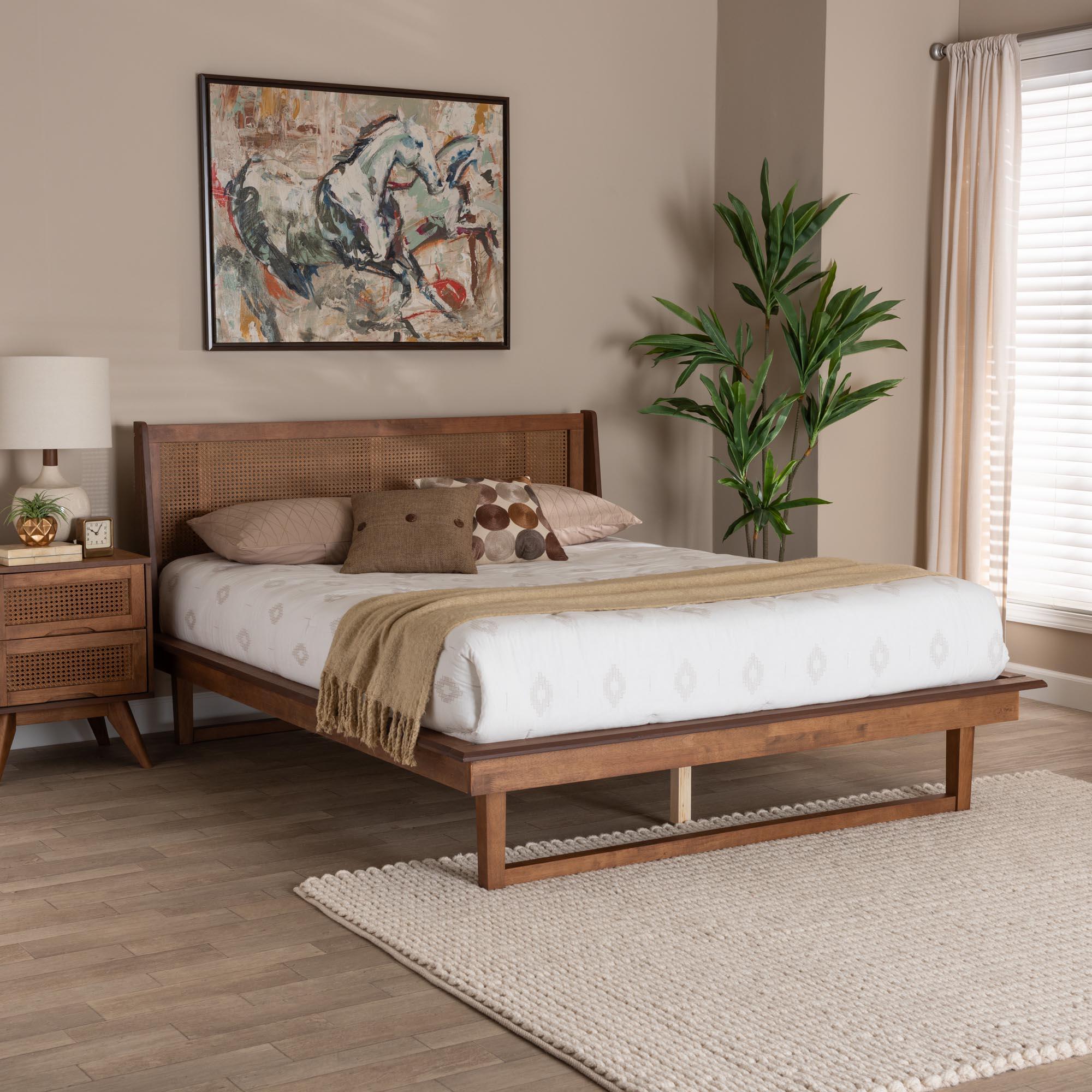 Aveena Mid-Century Modern Finished Wood Platform Bed