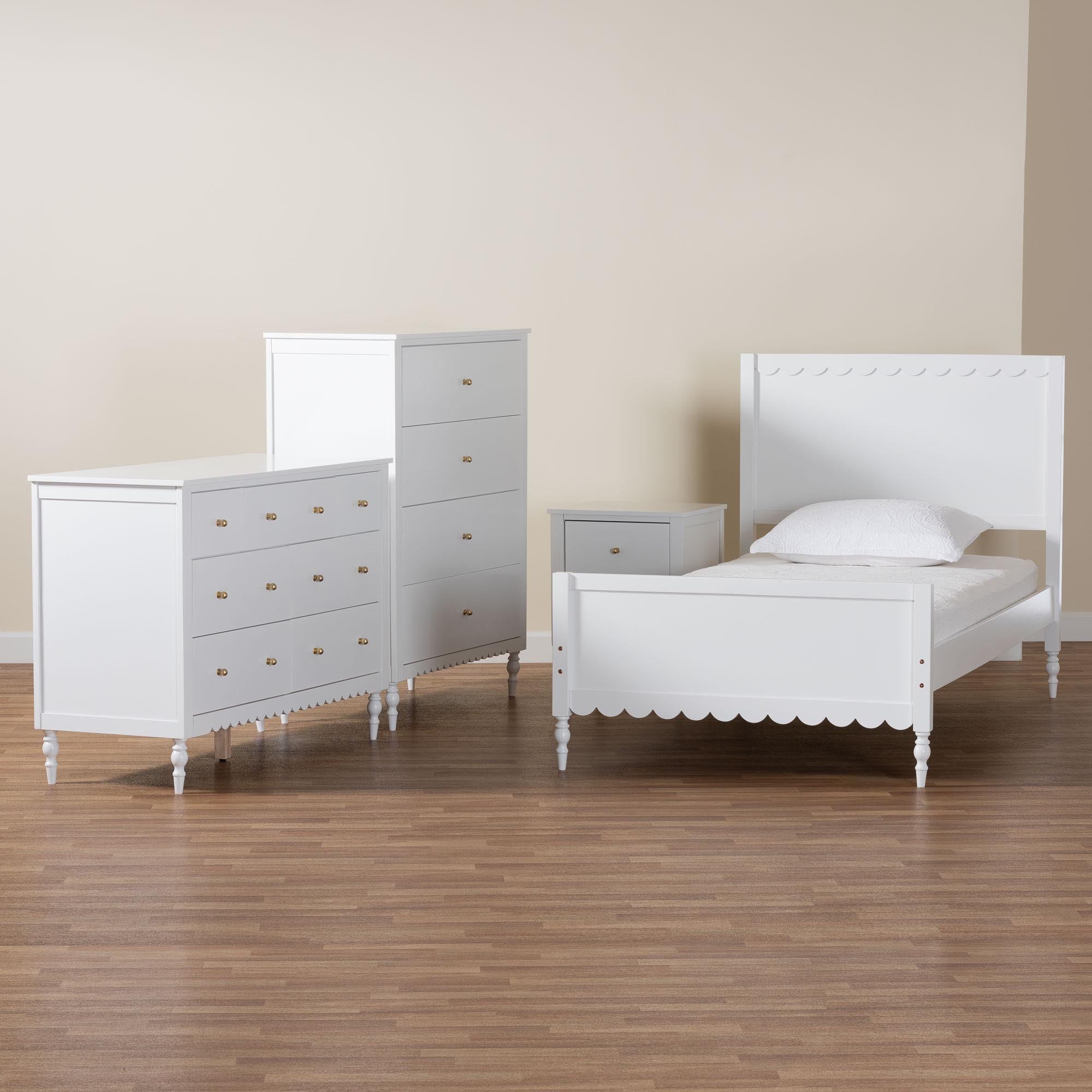 Roni Modern Wood 4-Piece Bedroom Set with Scalloped Edges
