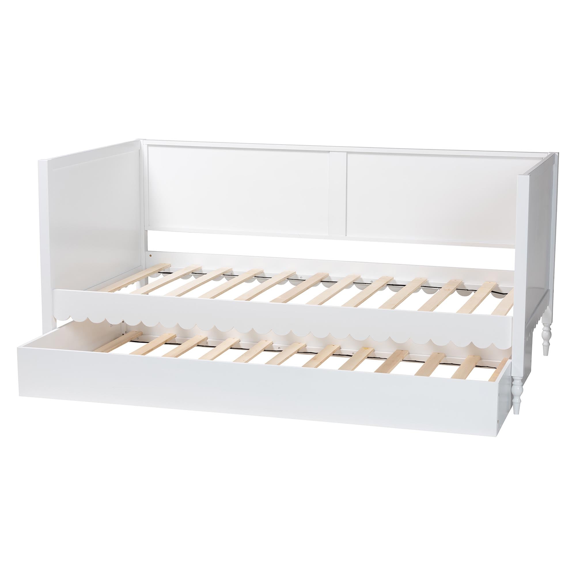 Roni Modern Scalloped Wood Daybed