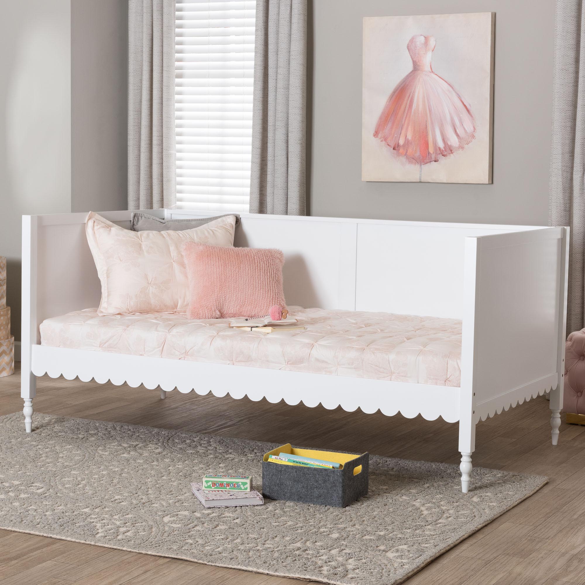 Roni Modern Wood Daybed