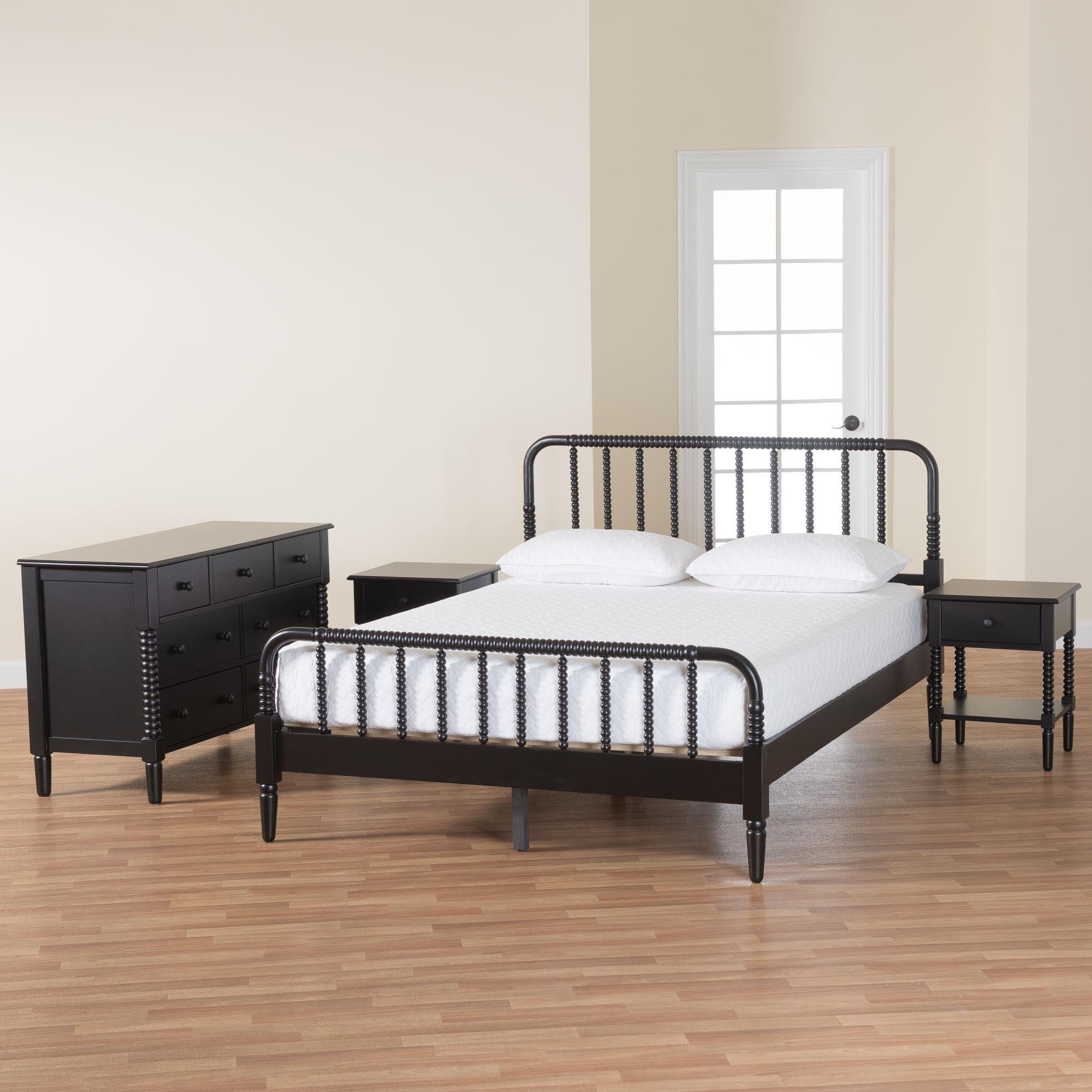 Braith Farmhouse Spindle Wood 4-Piece Bedroom Set with Two Nightstands