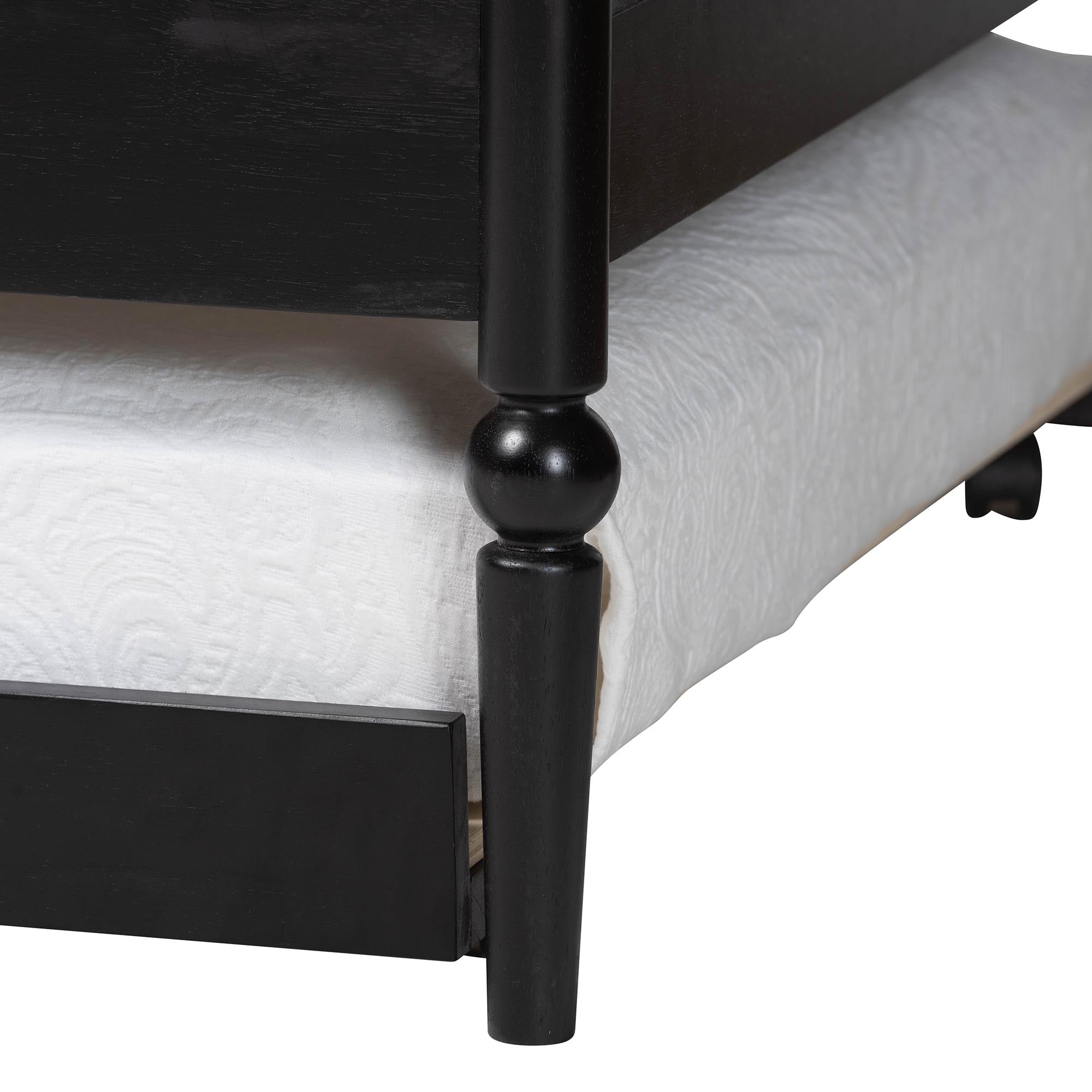 Lucera Bobbin Daybed