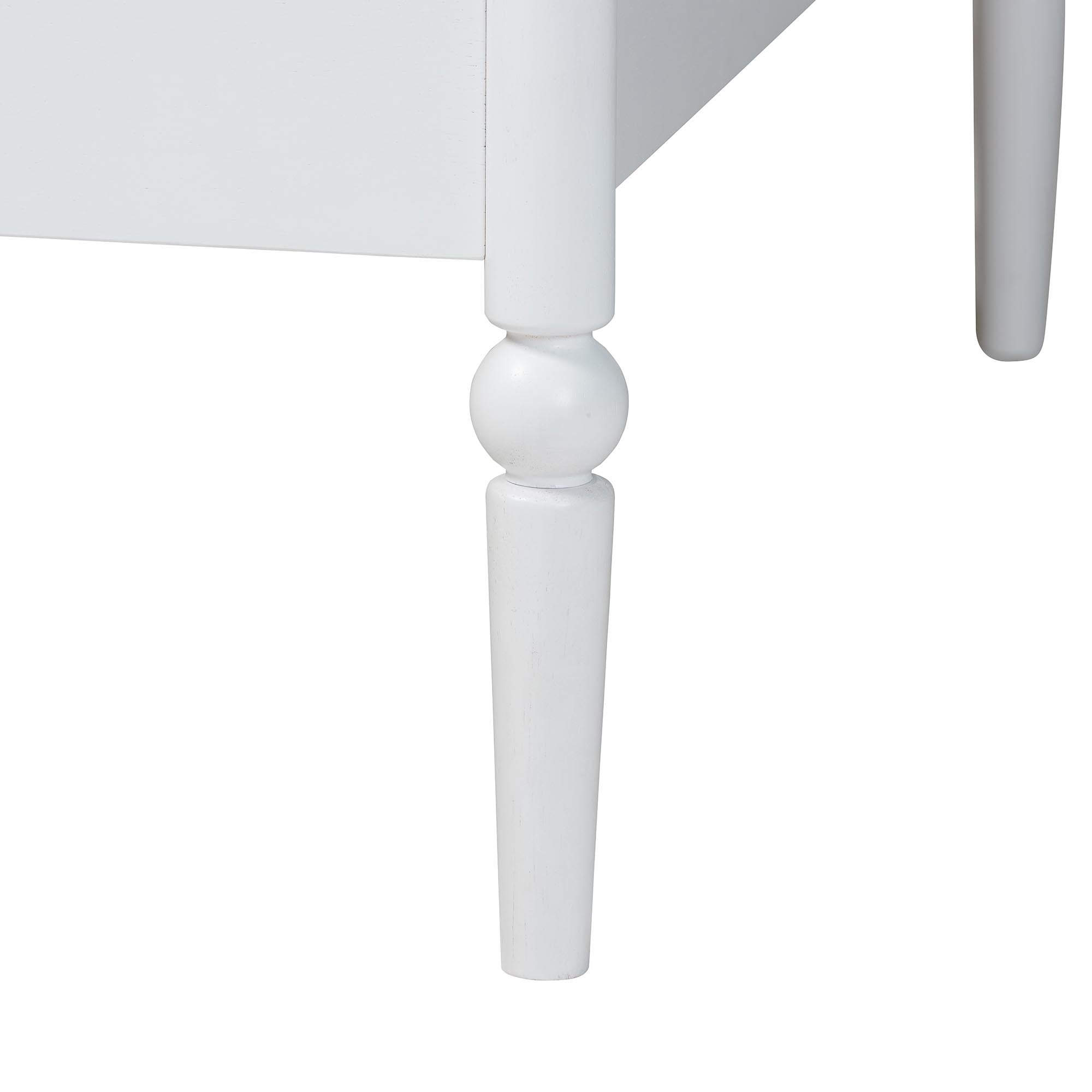 Lucera Bobbin Daybed