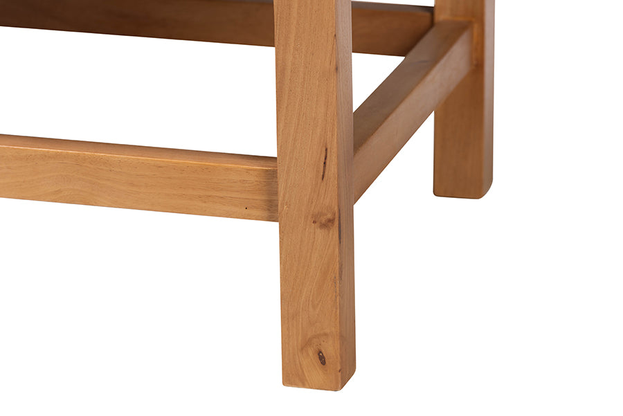 Bali & Pari Ismael Accent Bench
