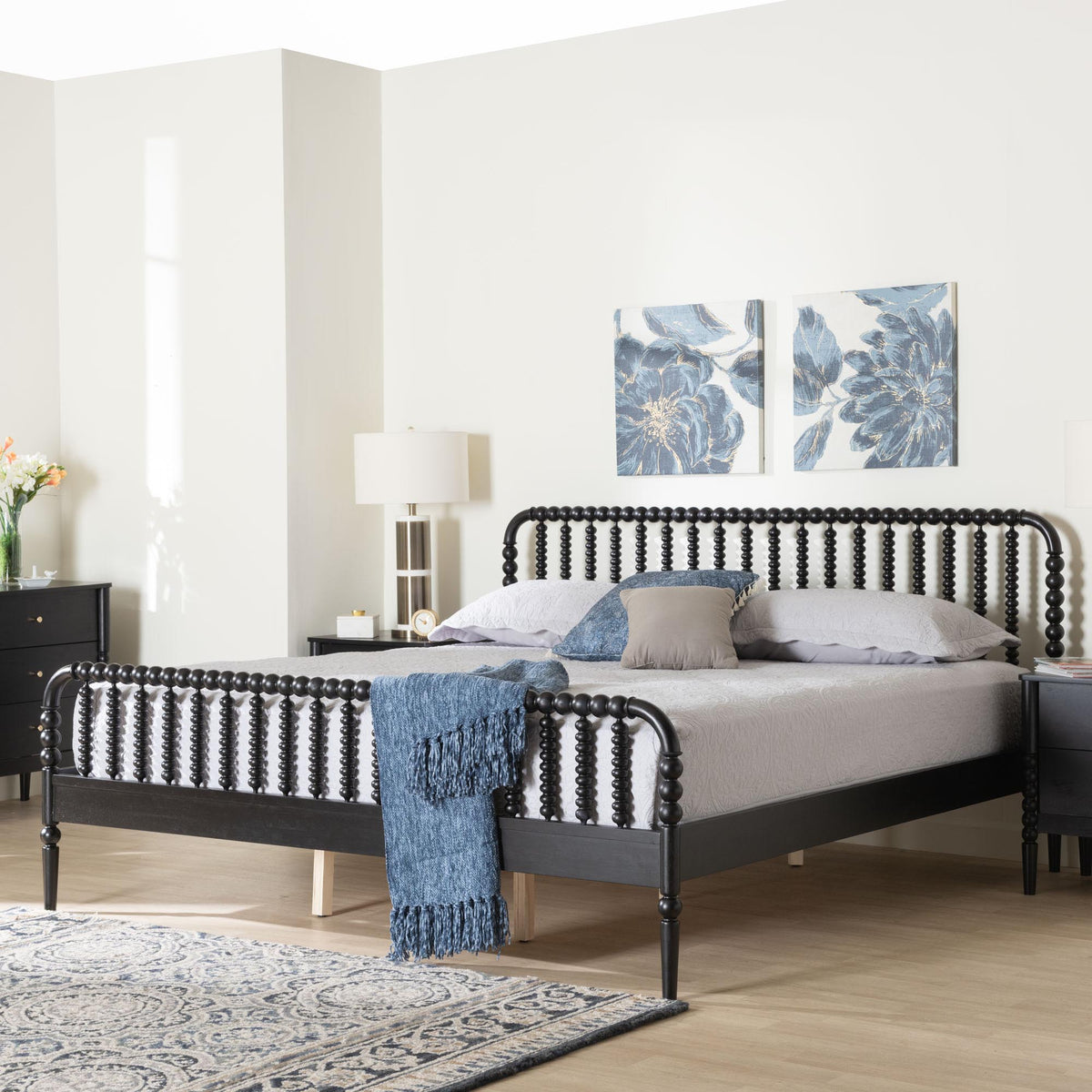 Lucera Platform Bed