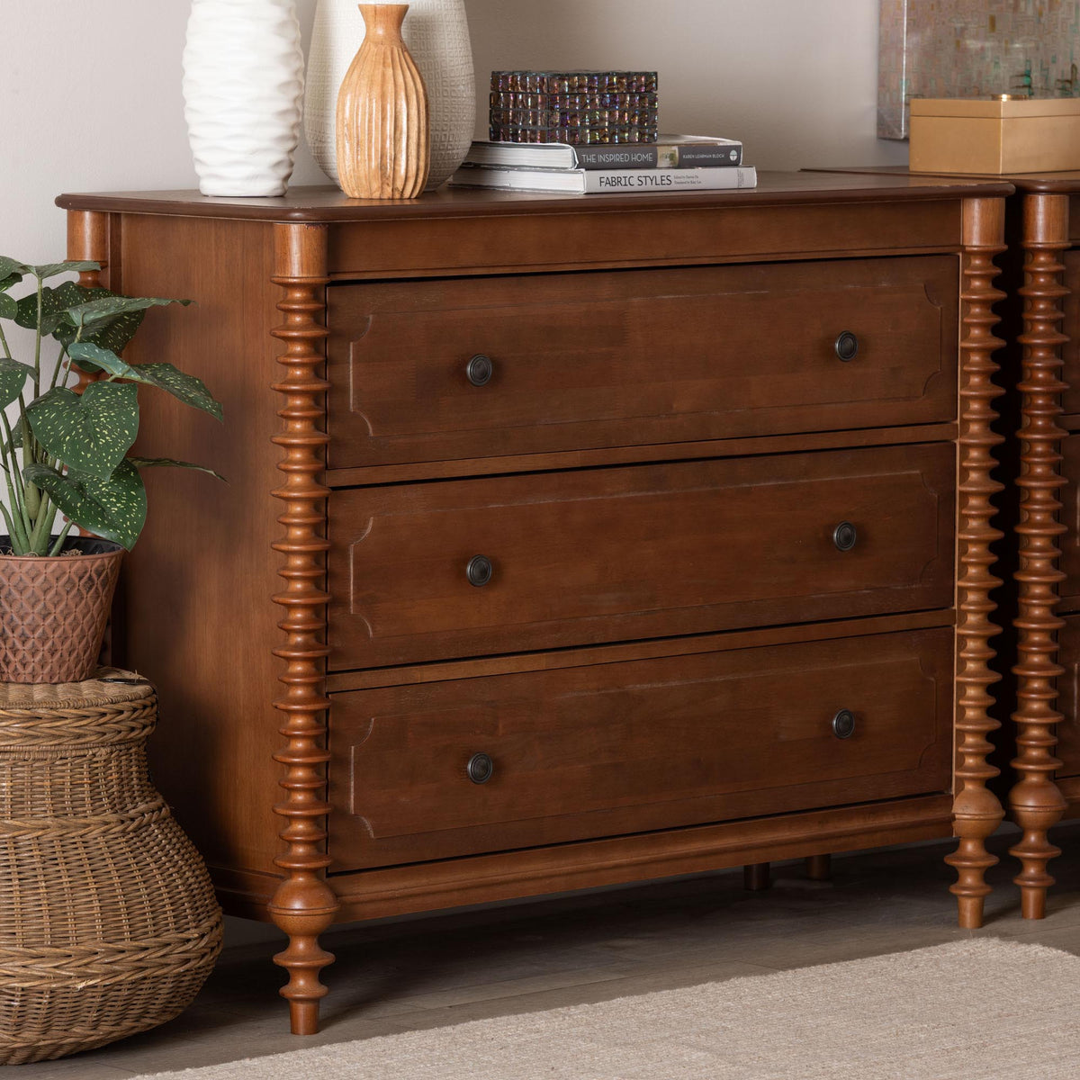 Neviah 3-Drawer Chest