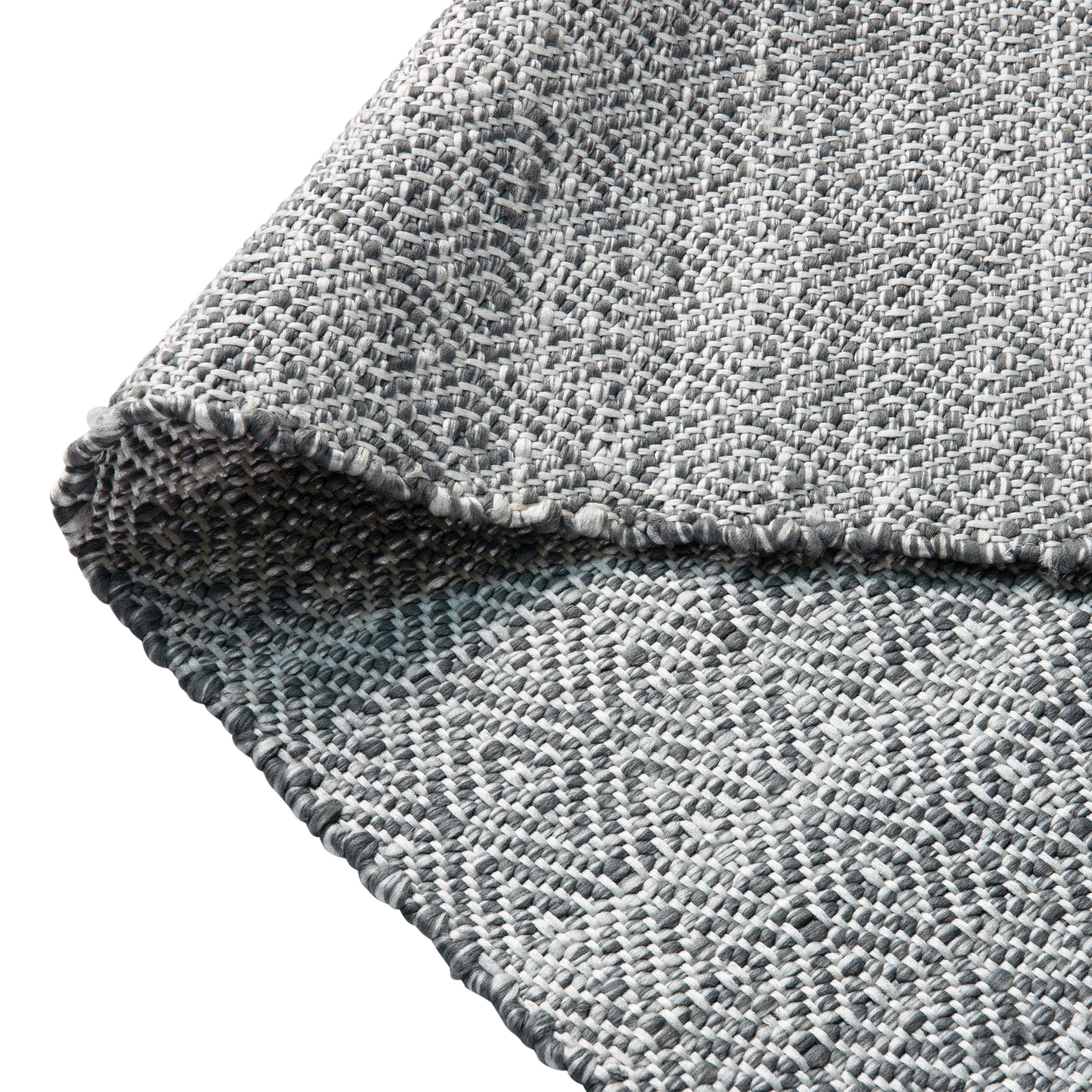 Handwoven Indoor/Outdoor Diamond Pattern Area Rug