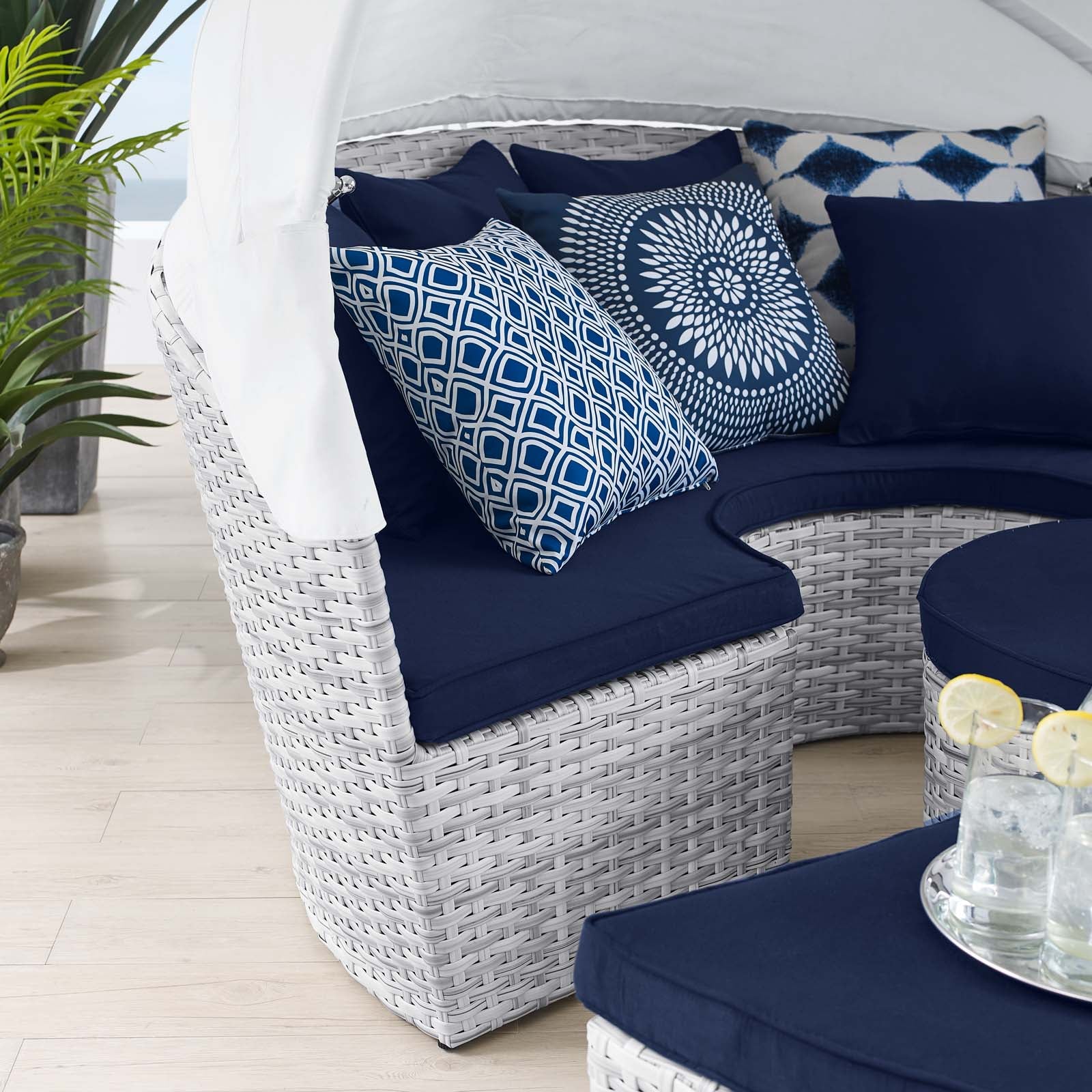 Scottsdale Canopy Sunbrella® Outdoor Patio Daybed-Outdoor Bed-Modway-Wall2Wall Furnishings