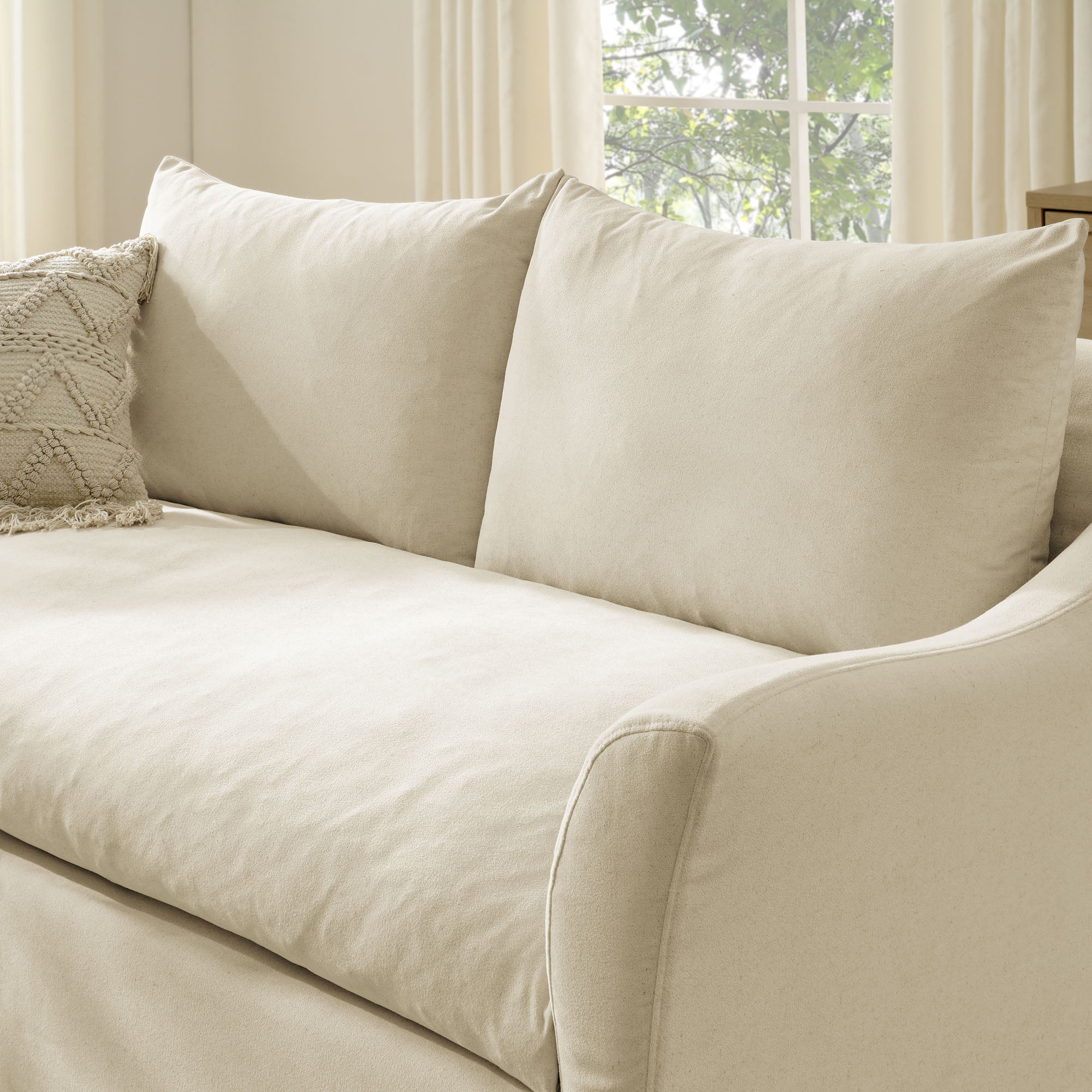 Somerset 70" Linen Blend Slipcovered Loveseat