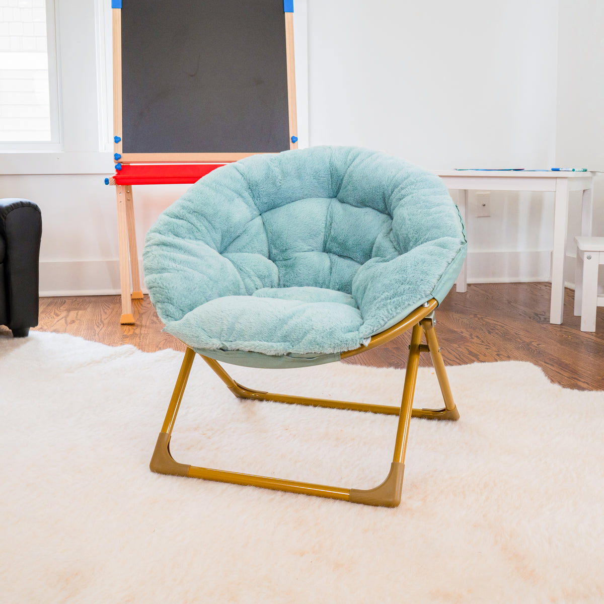 Gwen 23" Kids Cozy Mini Folding Saucer Chair, Faux Fur Moon Chair for Toddlers and Bedroom