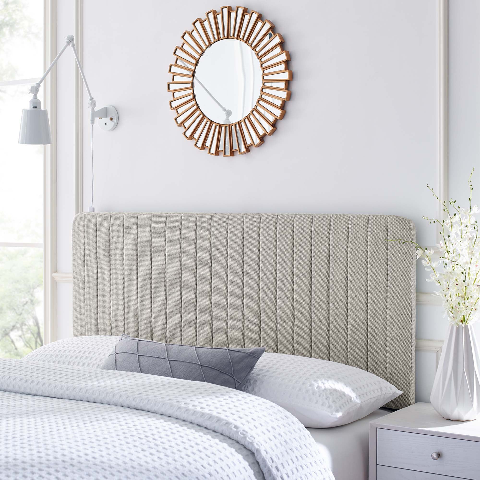 Milenna Channel Tufted Upholstered Fabric / Headboard