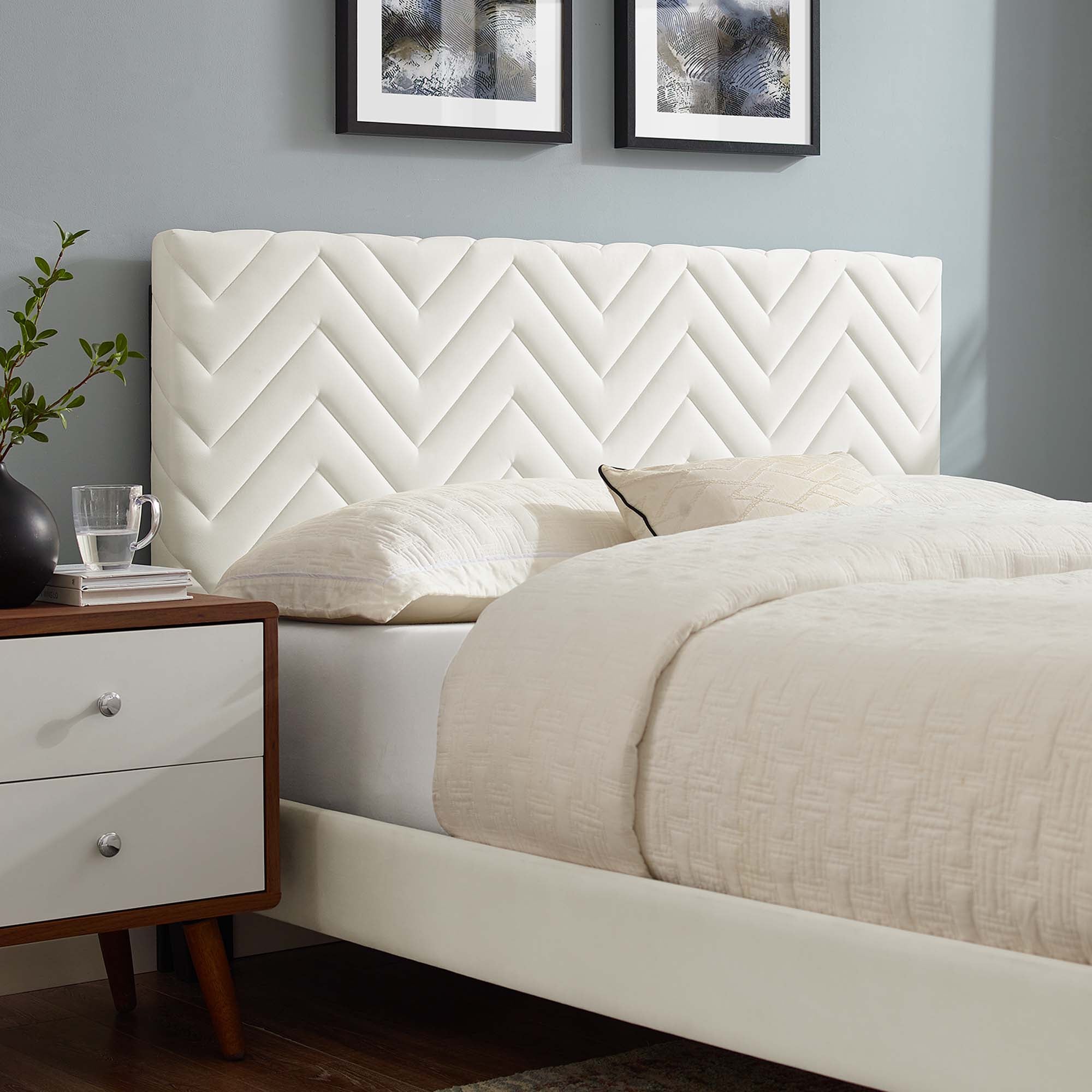 Leah Tapered Wood Leg Chevron Tufted Performance Velvet Platform Bed