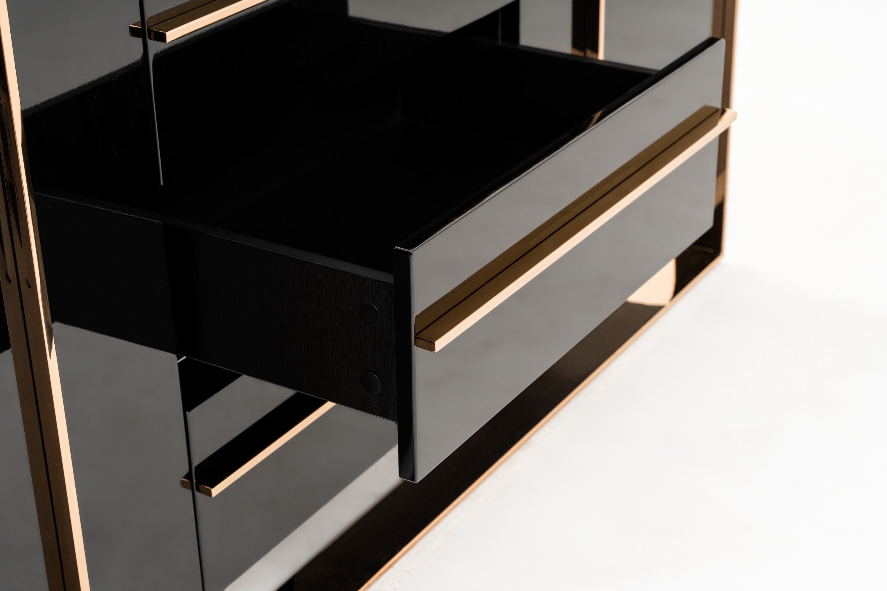 Cartier Modern Rosegold Buffet