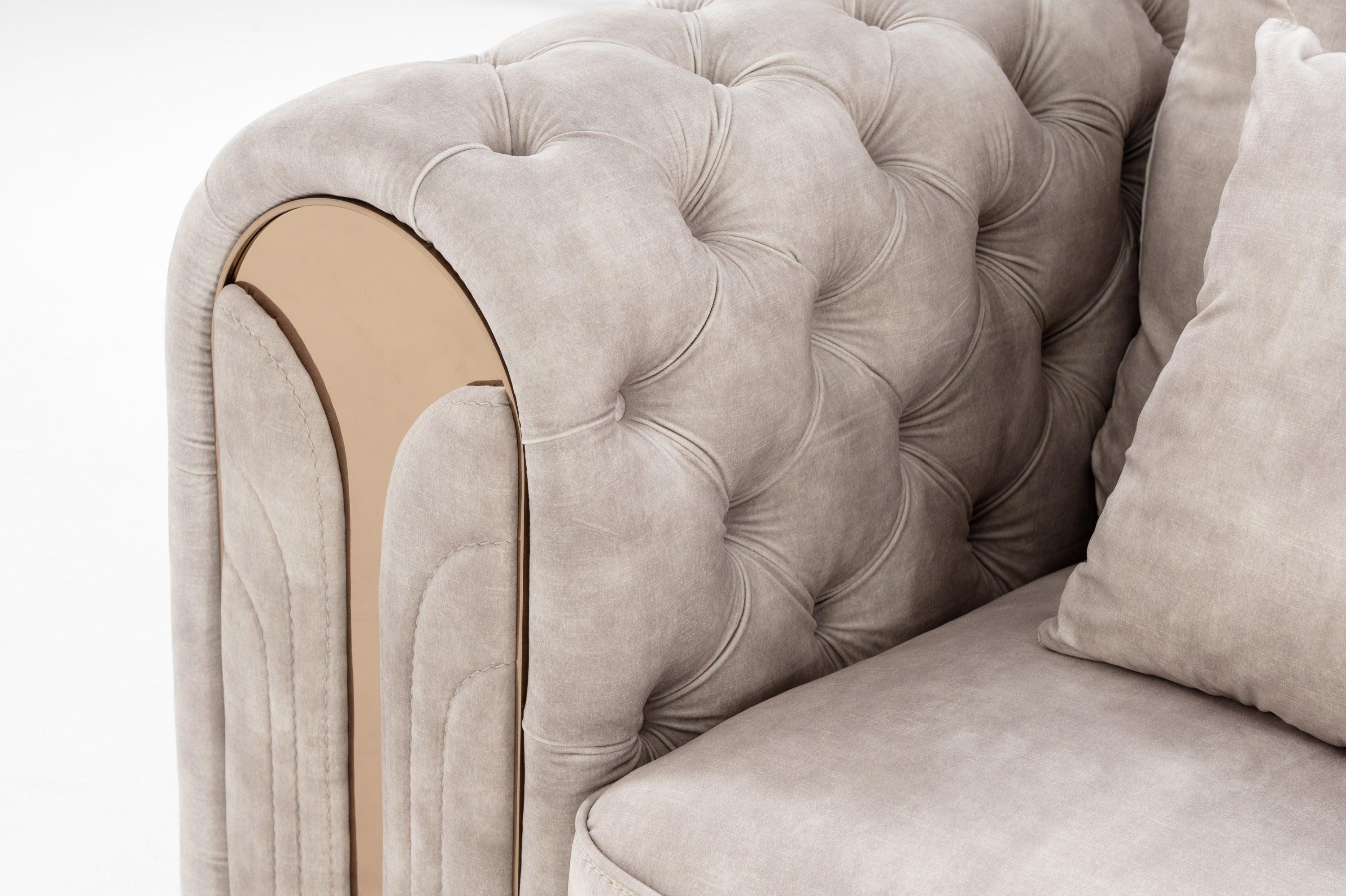 Dosie Transitional Velvet Loveseat