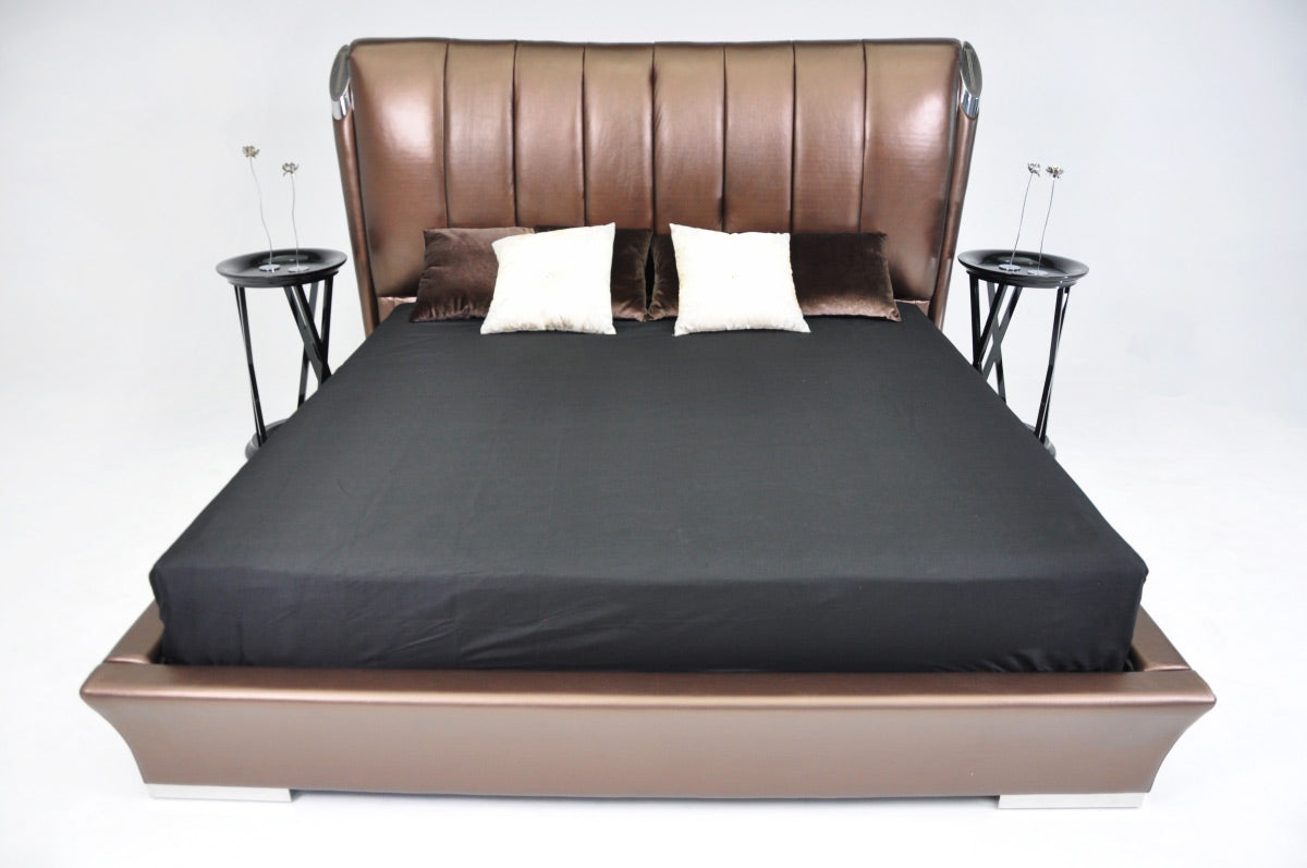 Temptation Caesar Italian Classical Design Leather Platform Bed