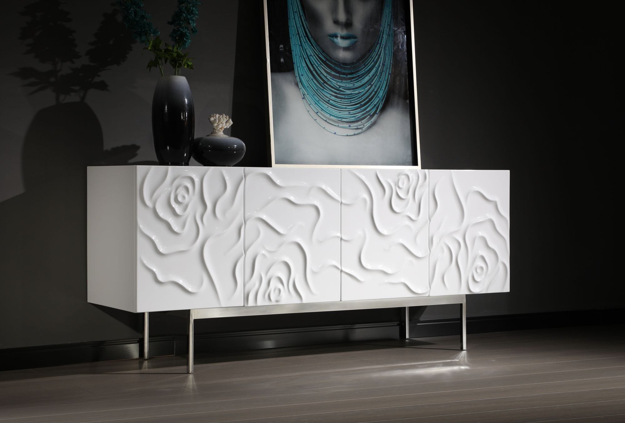 Gwen Modern High Gloss Buffet
