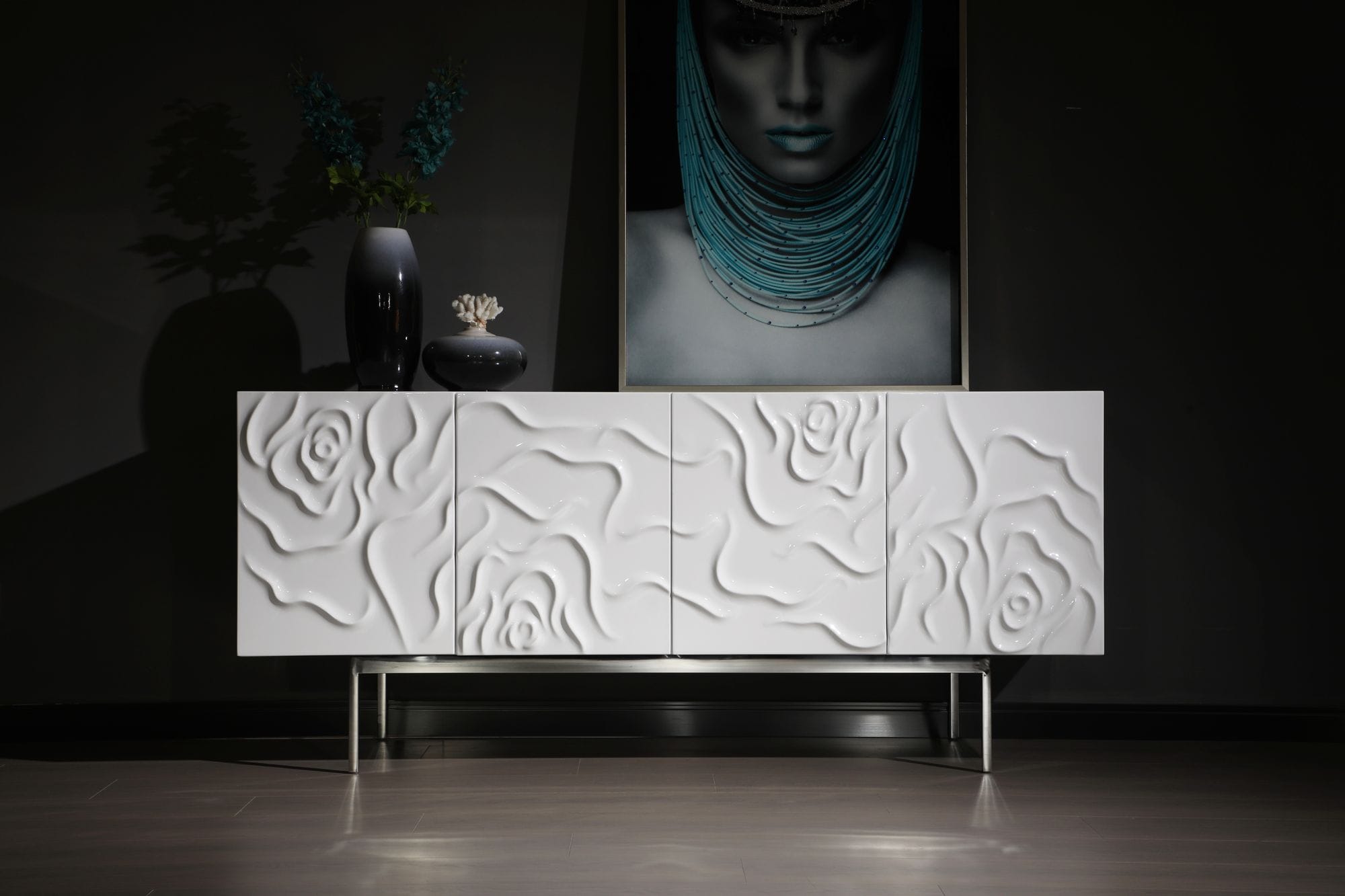 Gwen Modern High Gloss Buffet