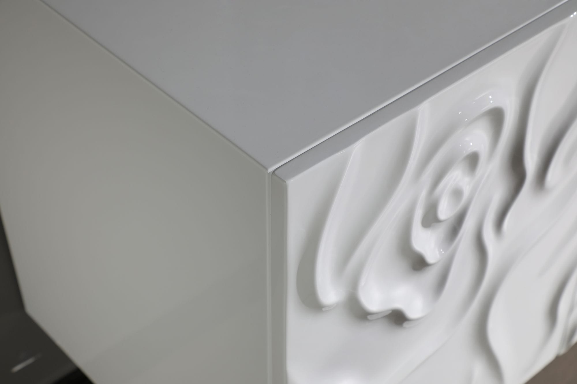 Gwen Modern High Gloss Buffet