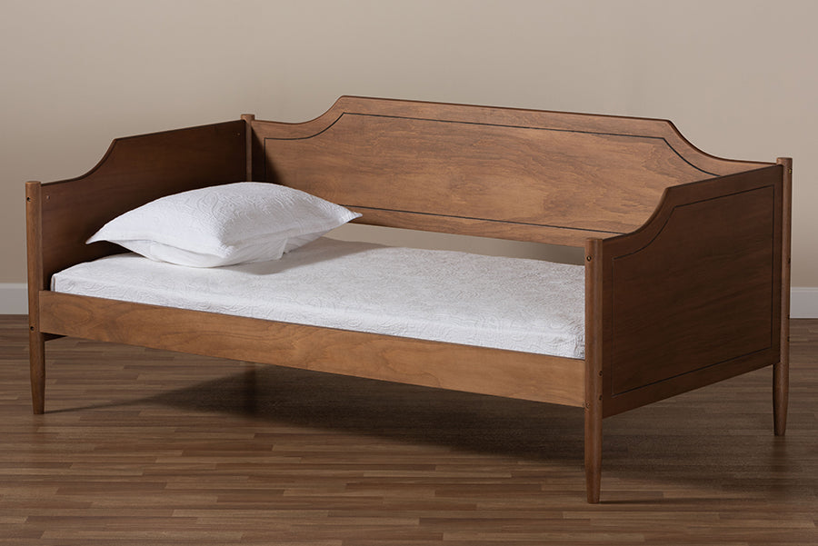 Alya Classic Traditional Farmhouse Finished Wood Daybed