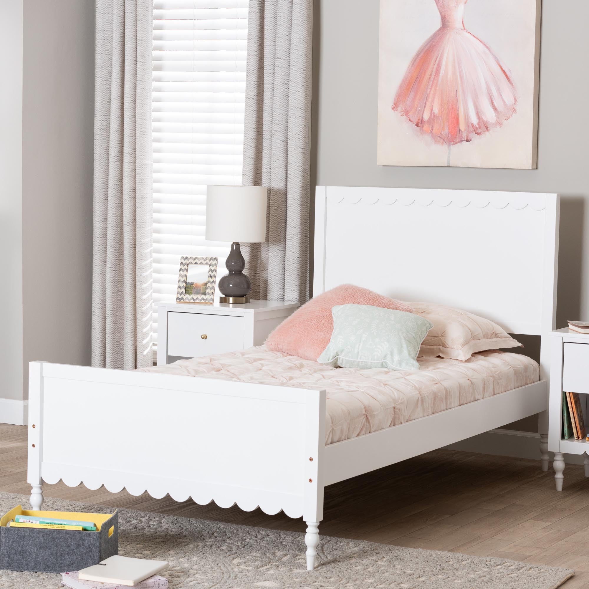 Roni Modern Wood Platform Bed with Scalloped Edges