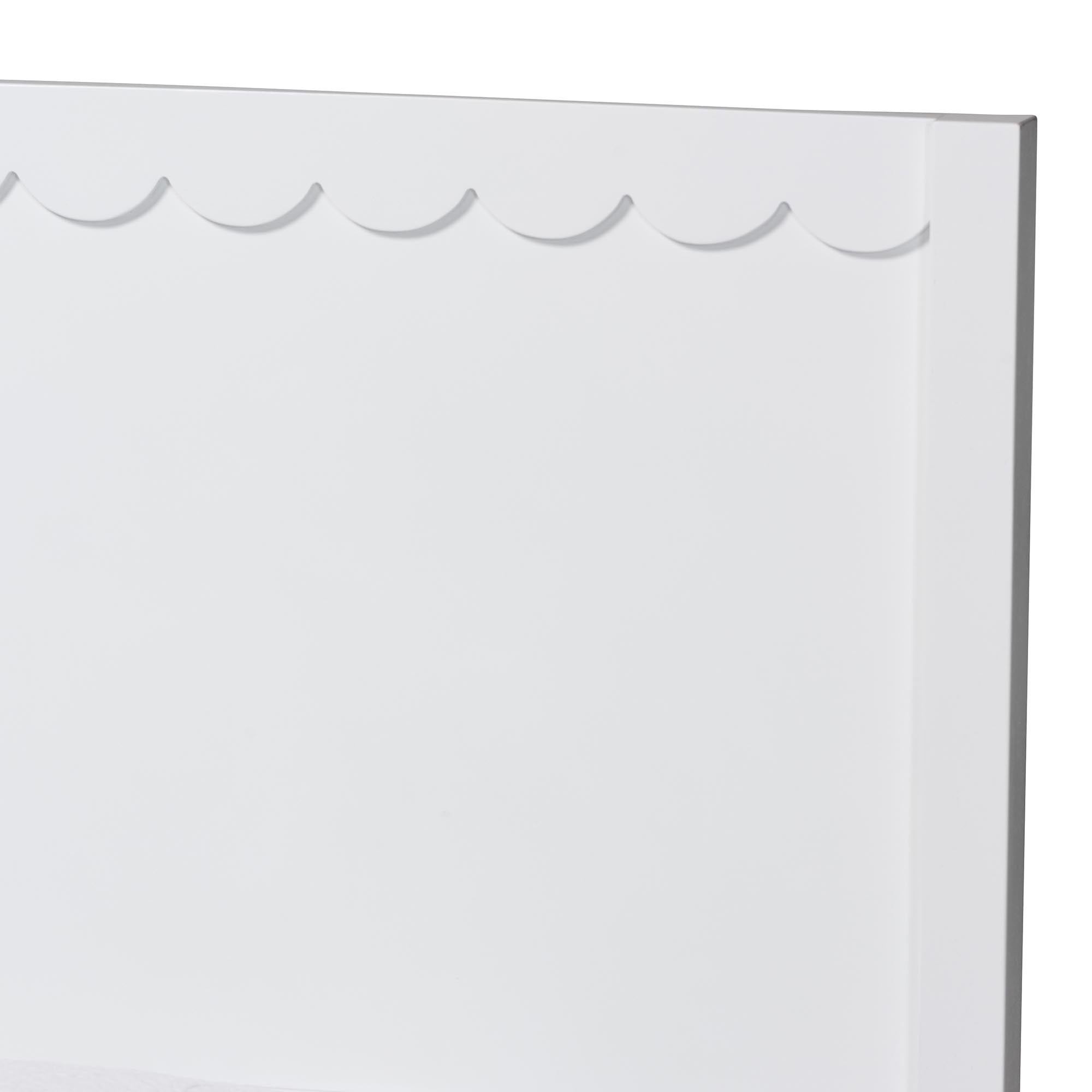 Roni Modern Wood 4-Piece Bedroom Set with Scalloped Edges