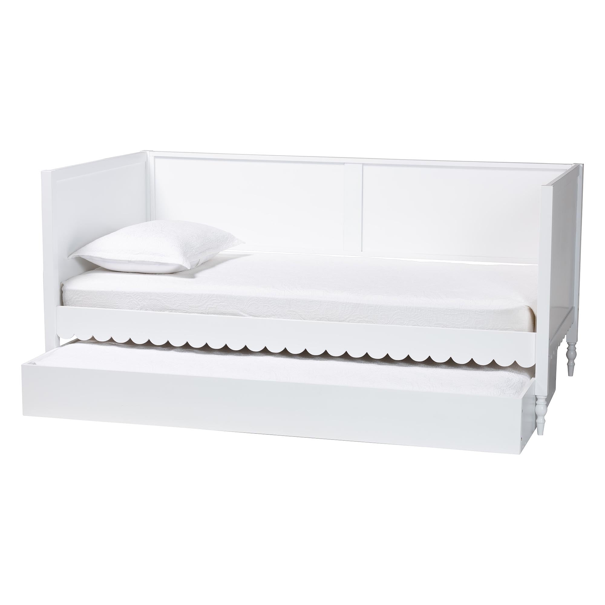 Roni Modern Scalloped Wood Daybed