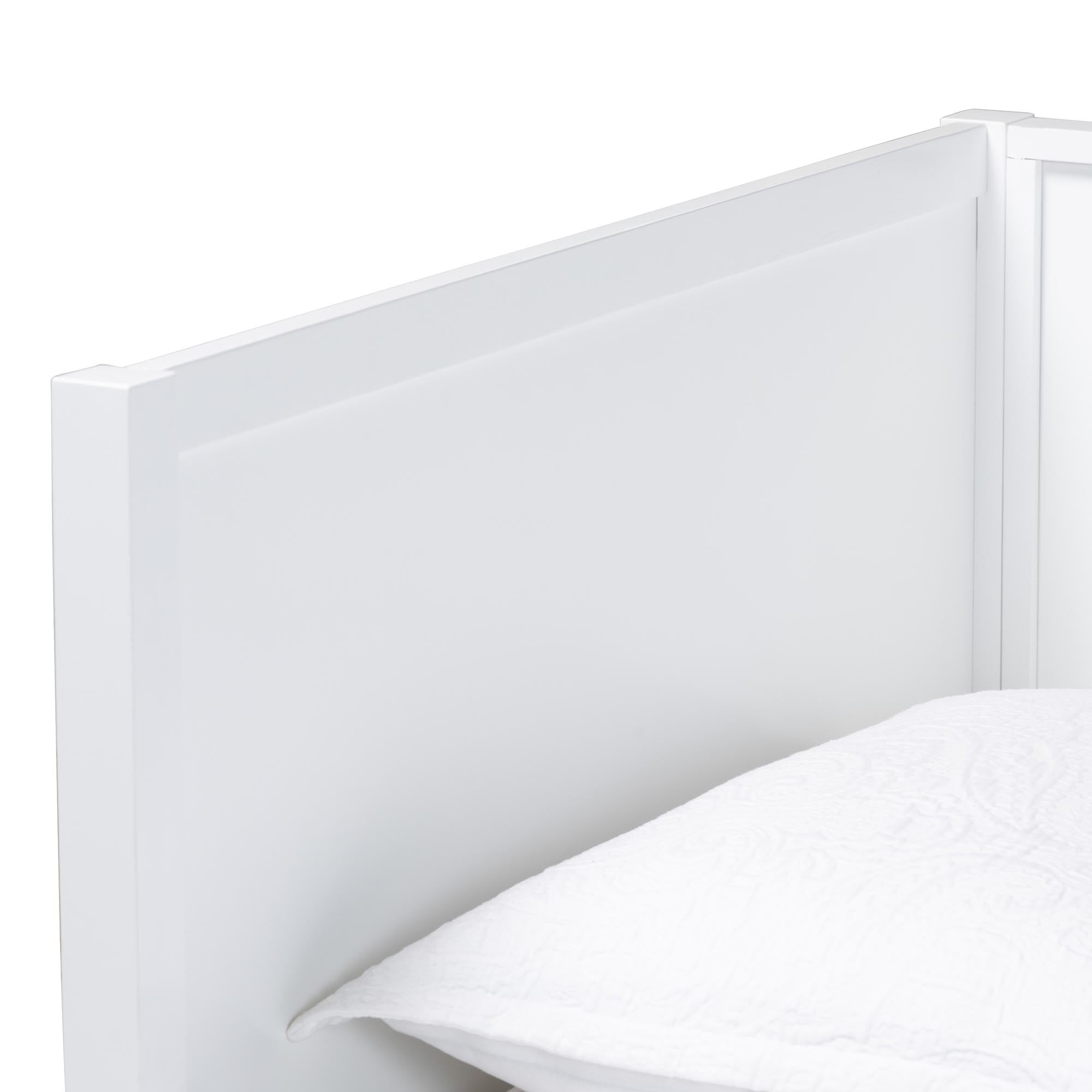 Roni Modern Scalloped Wood Daybed