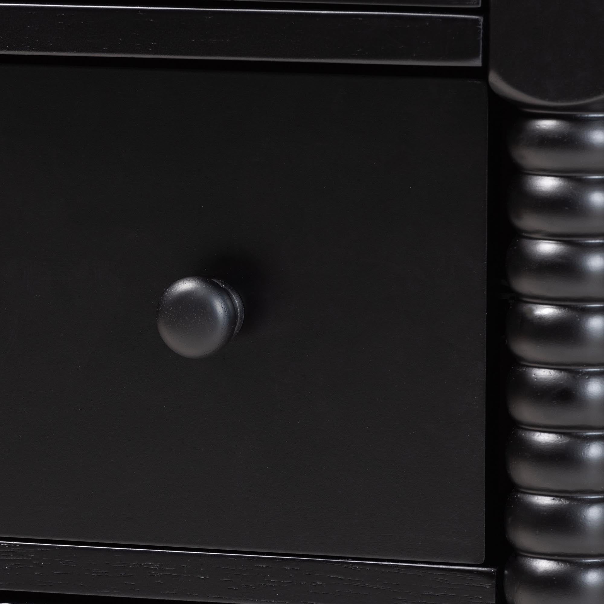 Braith Farmhouse Spindle Wood 4-Piece Bedroom Set