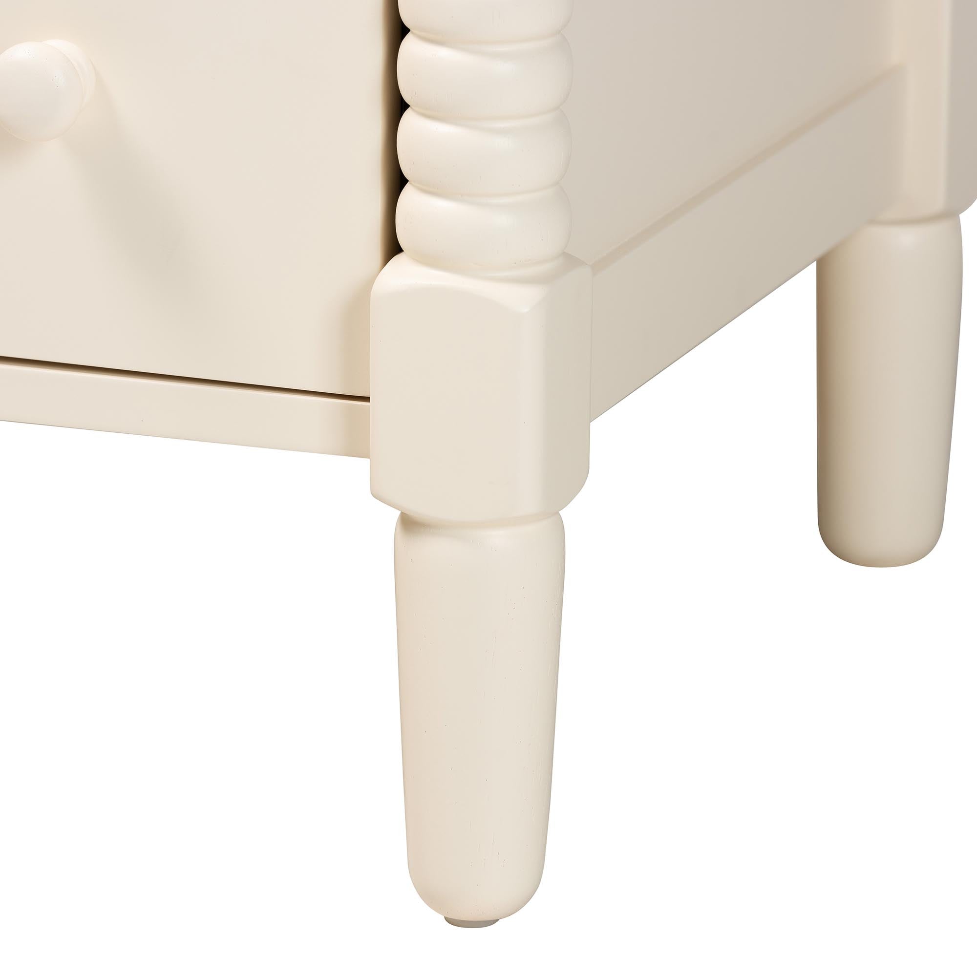 Braith Farmhouse Spindle Wood 4-Piece Bedroom Set with Two Nightstands