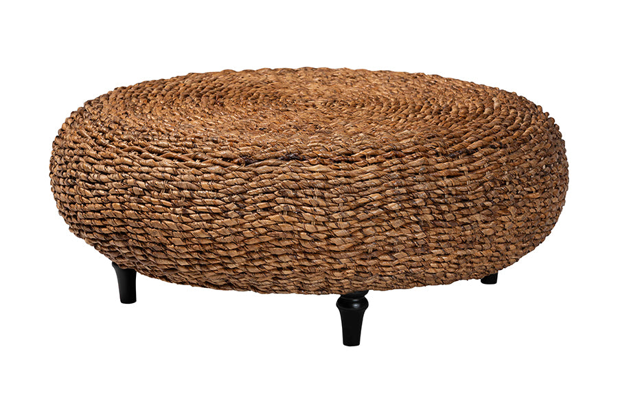 bali & pari Riau Handwoven Seagrass Coffee Table with Wooden Legs - Wicker Round Living Room Table for Living Room or Bedroom Décor