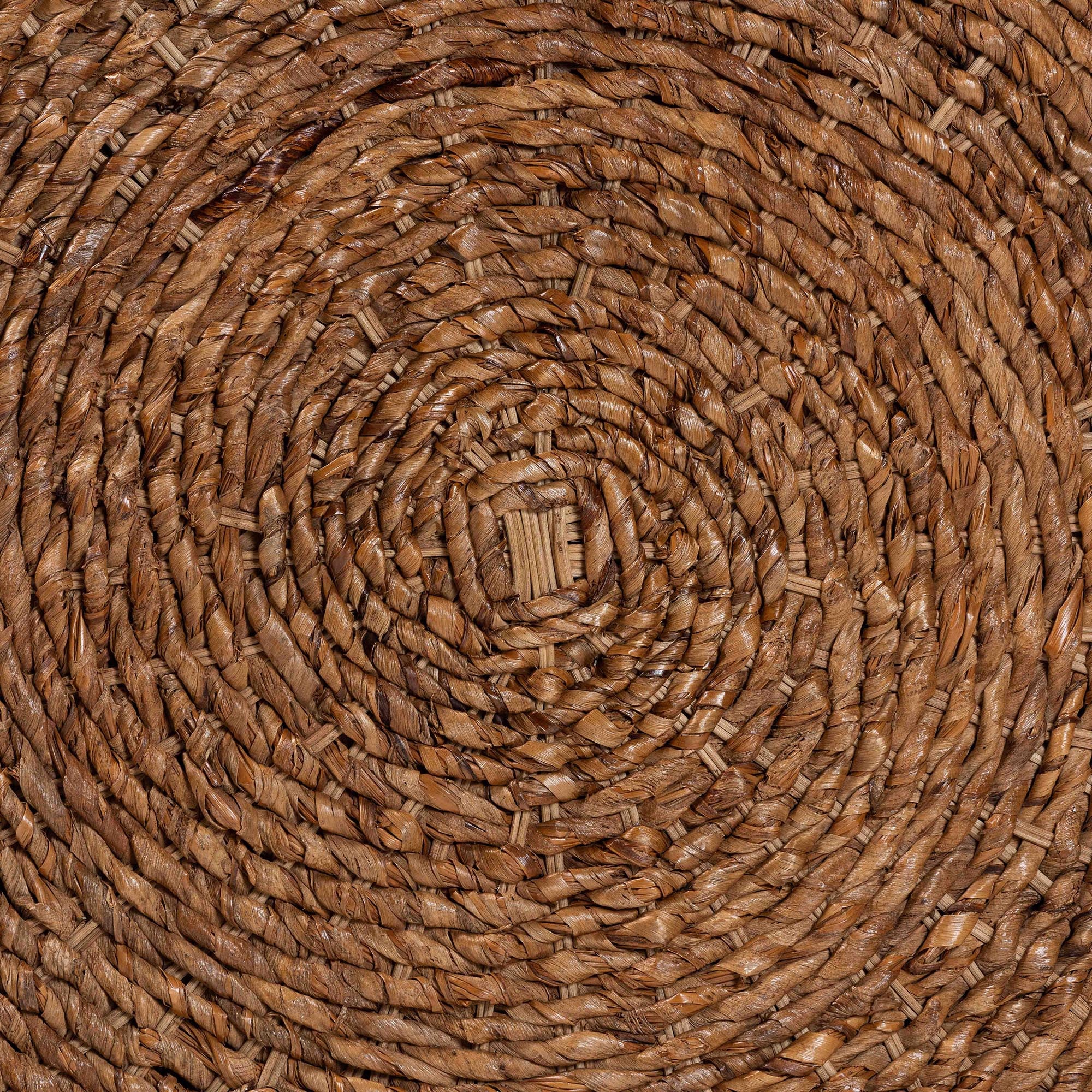 bali & pari Riau Handwoven Seagrass Coffee Table with Wooden Legs - Wicker Round Living Room Table for Living Room or Bedroom Décor