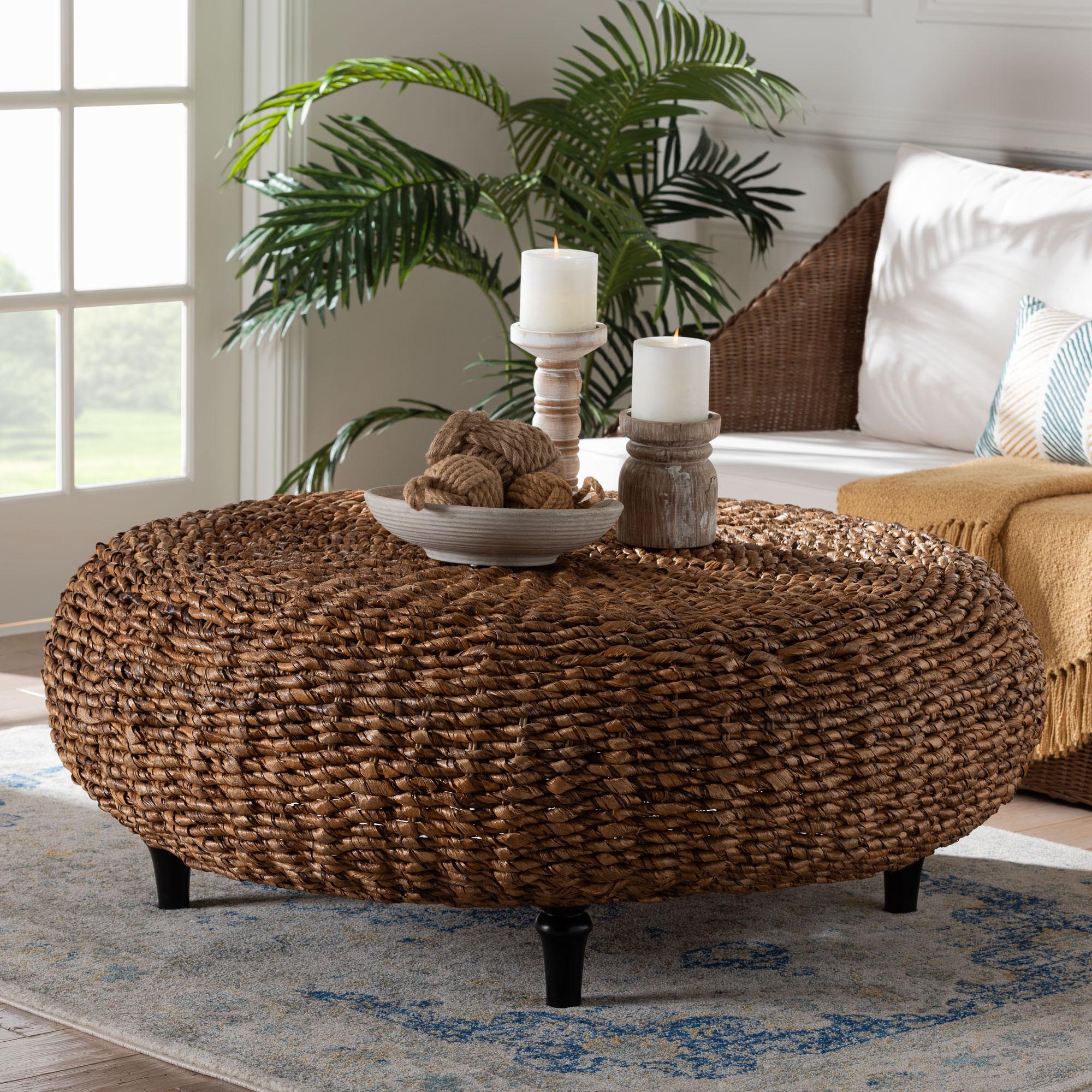 bali & pari Riau Handwoven Seagrass Coffee Table with Wooden Legs - Wicker Round Living Room Table for Living Room or Bedroom Décor