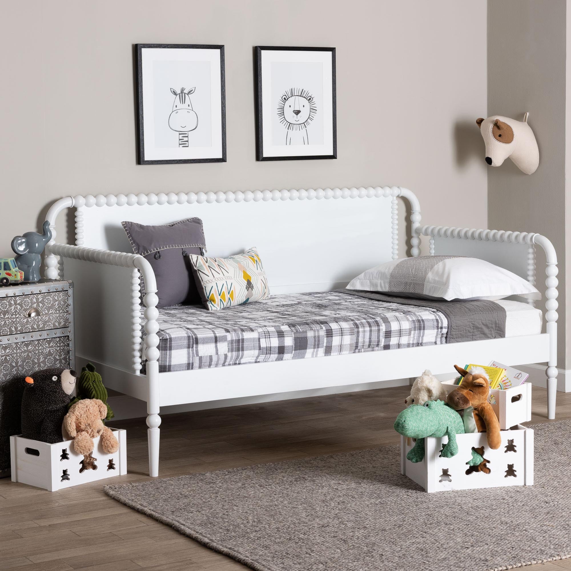 Lucera Bobbin Daybed
