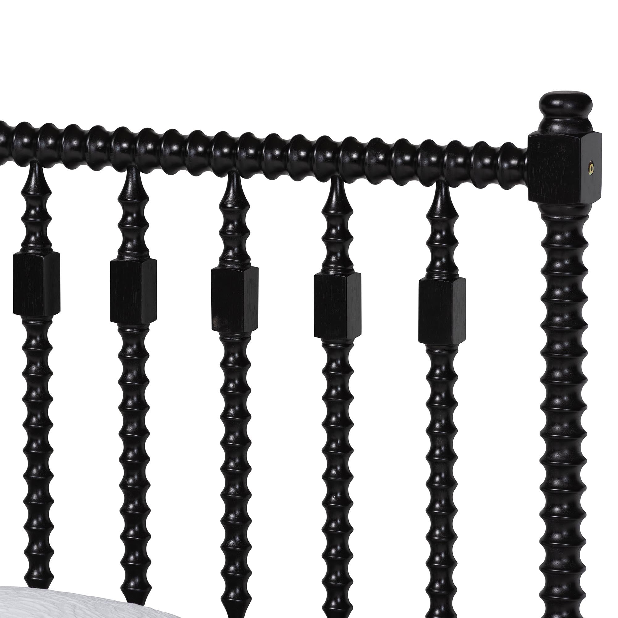 Callison Spindle 4-Piece Bedroom Set