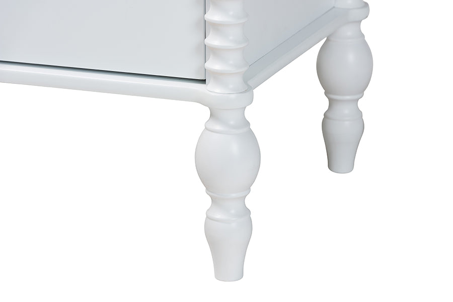 Callison Spindle 4-Piece Bedroom Set