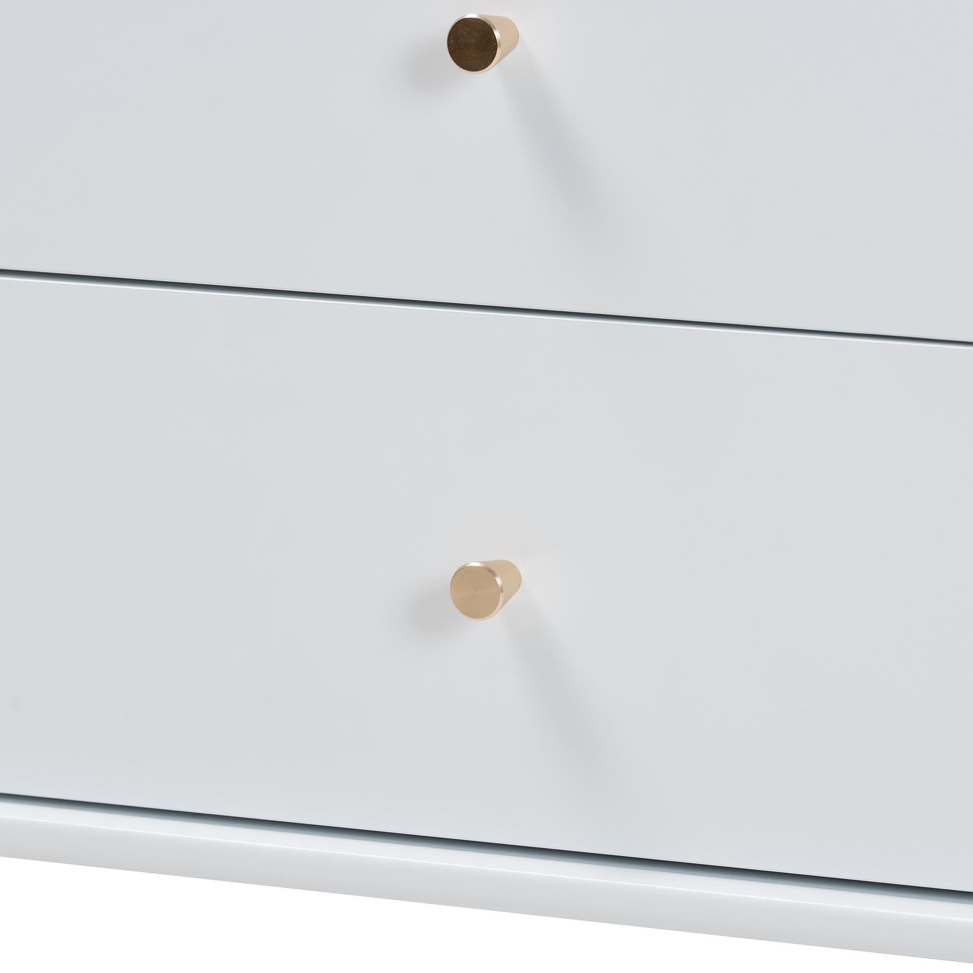 Callison Spindle Dresser 6-Drawer Farmhouse Horizontal Cabinet