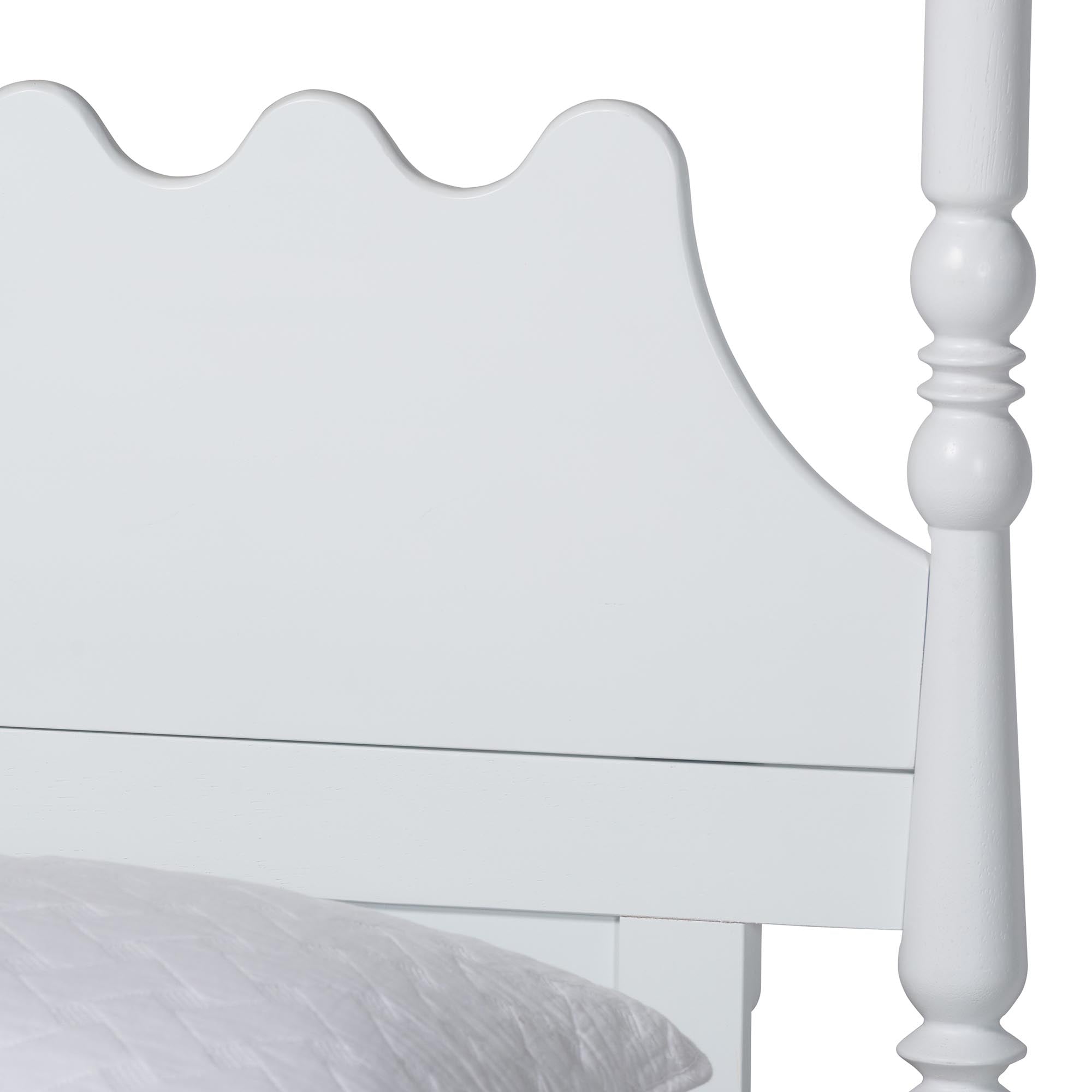Hoffman 4-Piece Scalloped Bedroom Set 2-Drawer Nightstand