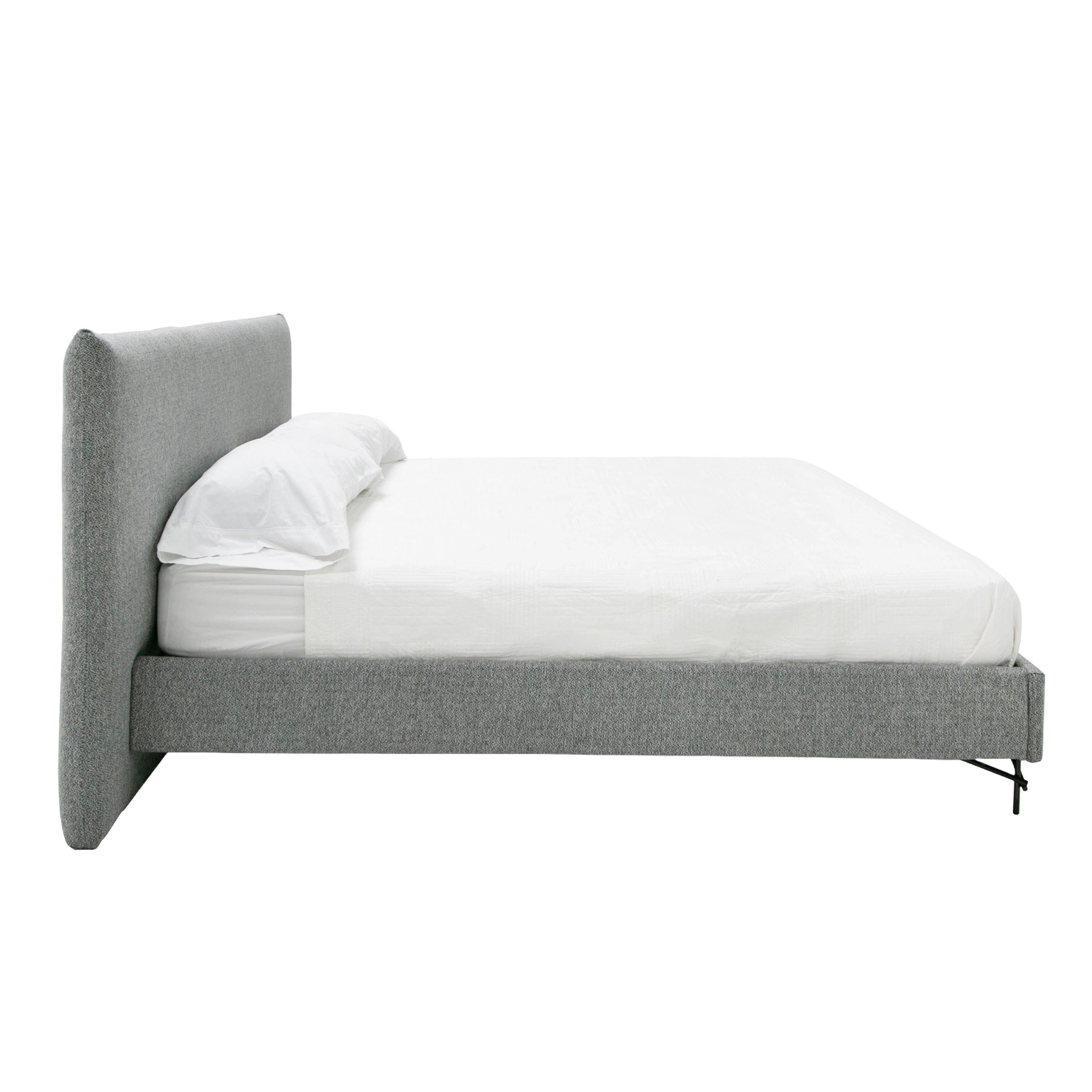 Nova Domus Aria Italian Modern Fabric Bed