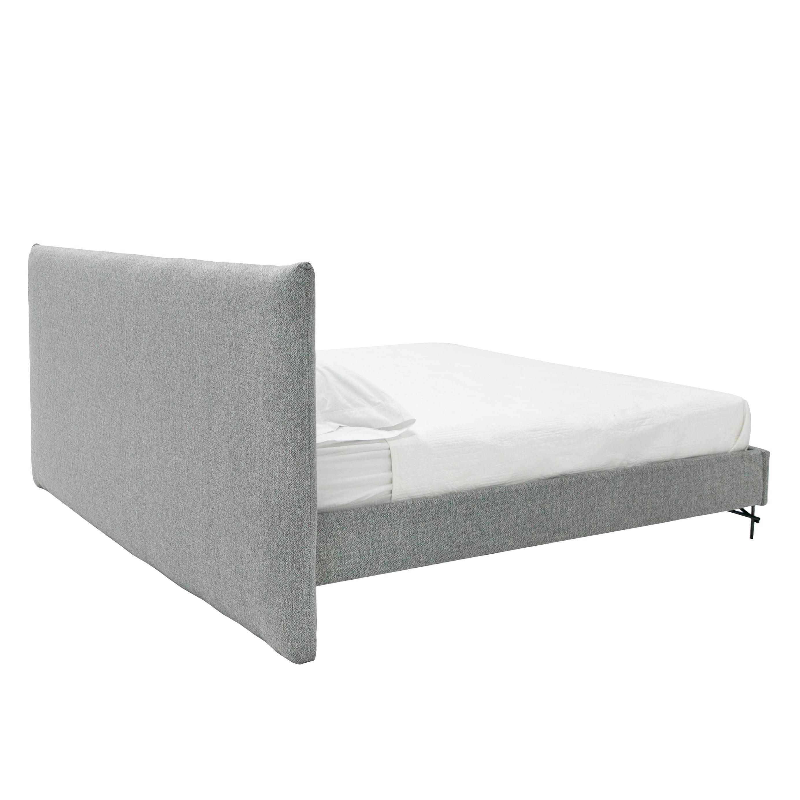 Nova Domus Aria Italian Modern Fabric Bed