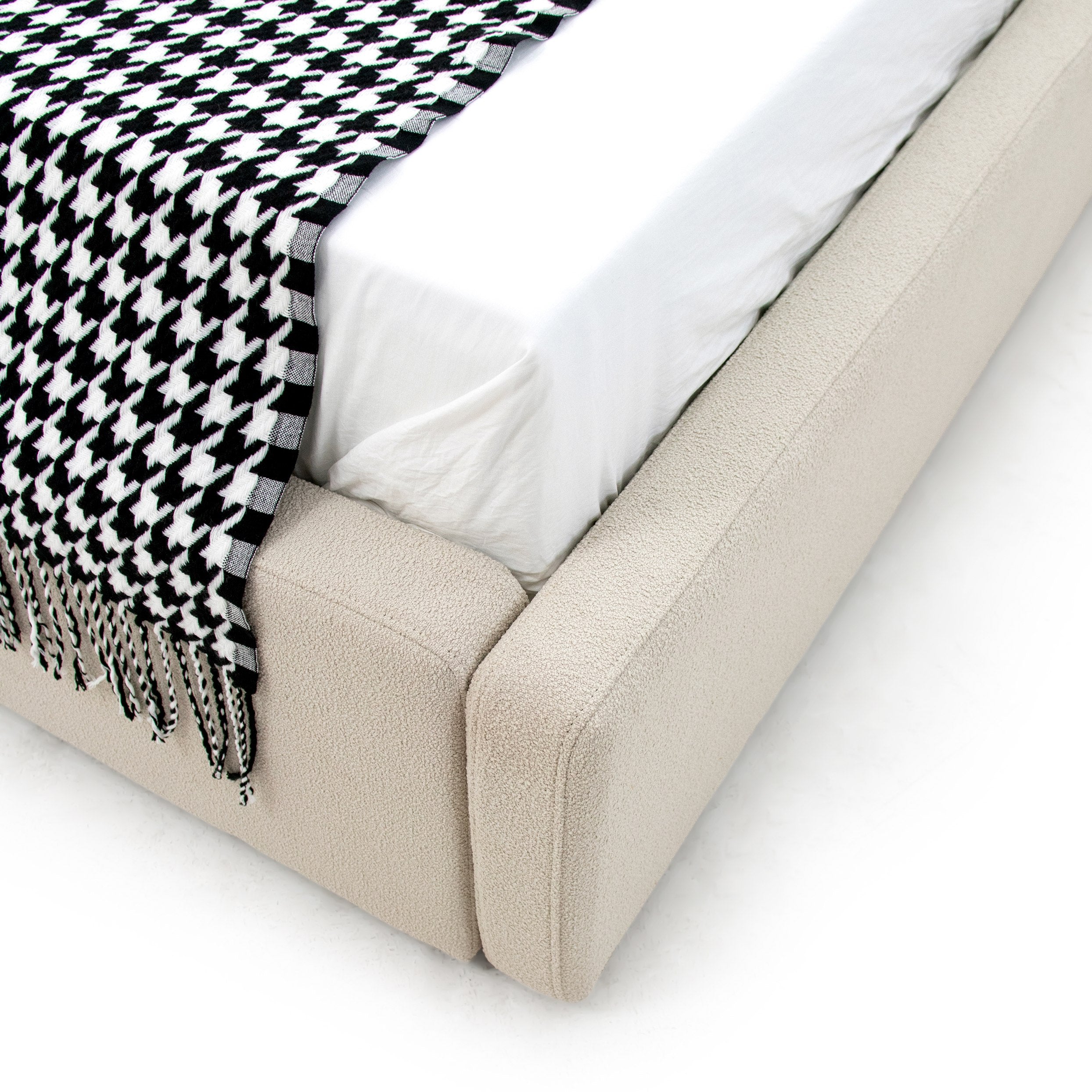 Modrest Byrne - Modern Beige Fabric Bed-Bed-VIG-Wall2Wall Furnishings