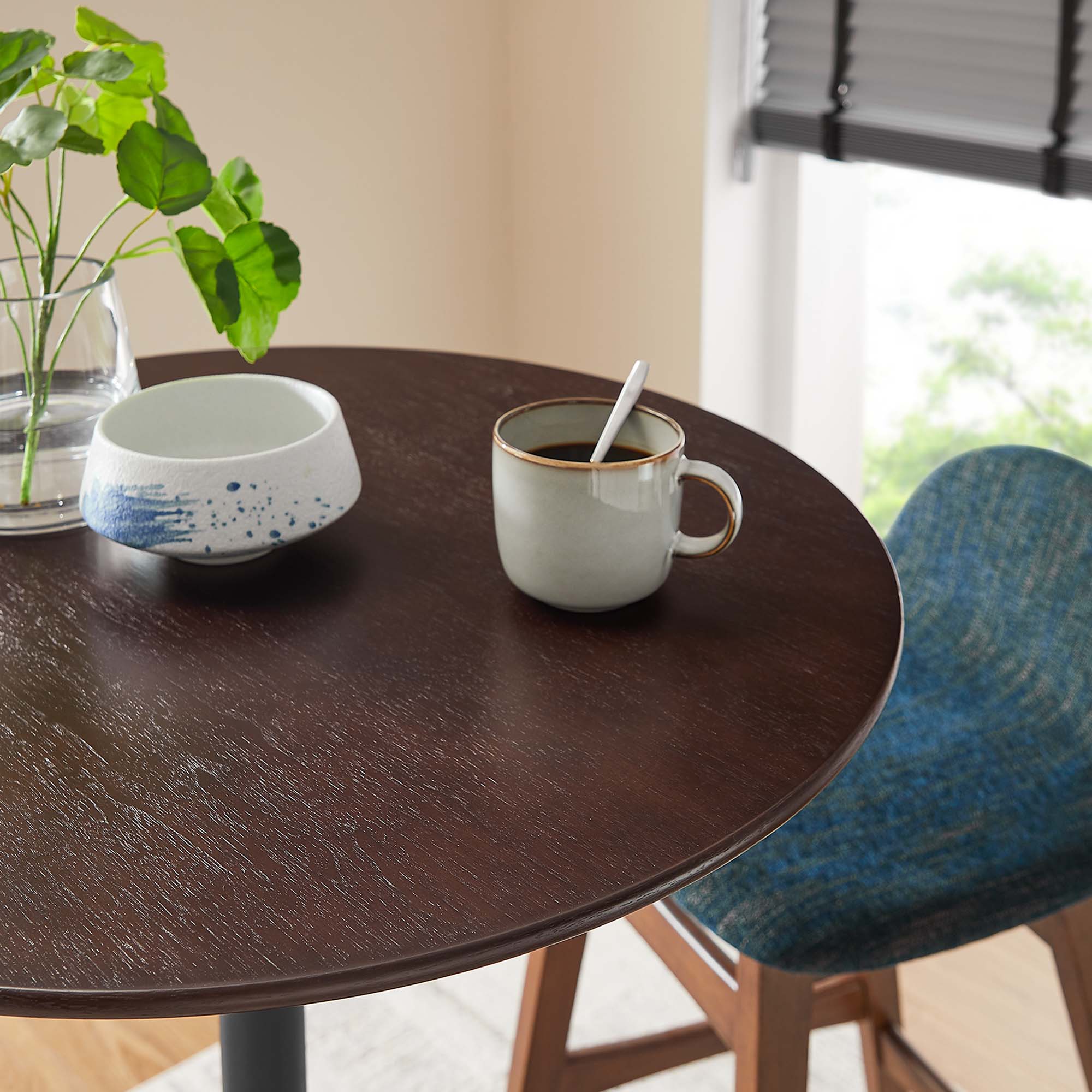 Lippa 28" Round Wood Bar Table