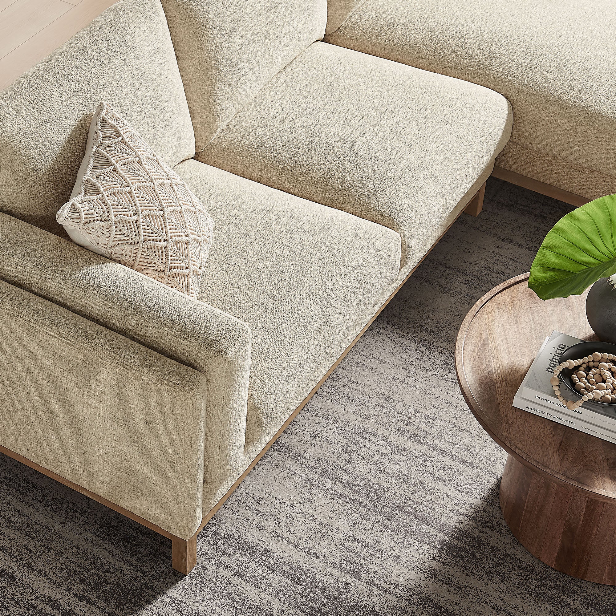 Roscoe Right-Facing Fabric Sectional Sofa with Chaise