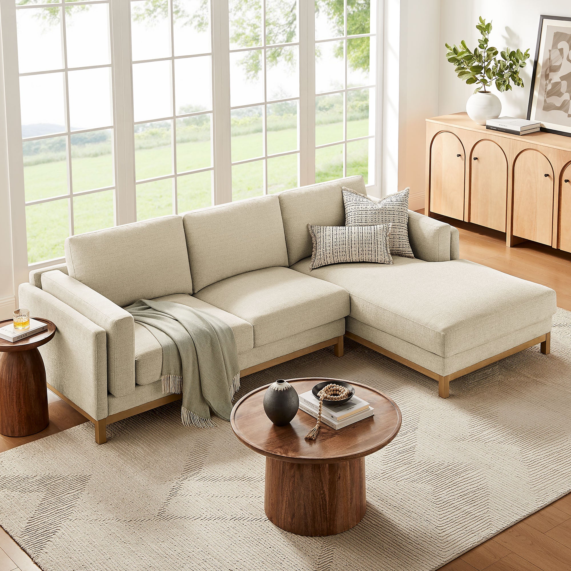 Roscoe Right-Facing Fabric Sectional Sofa with Chaise
