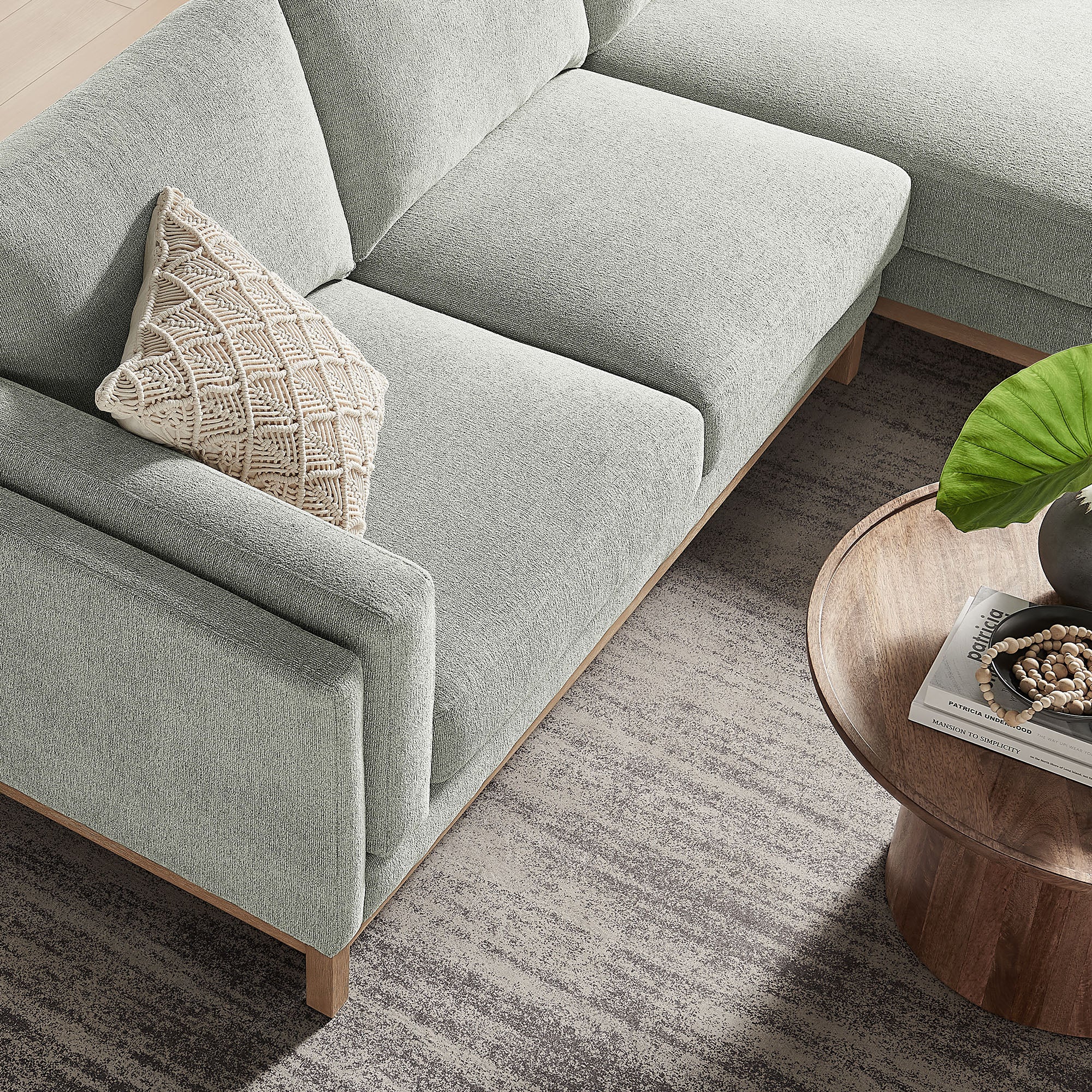 Roscoe Right-Facing Fabric Sectional Sofa with Chaise