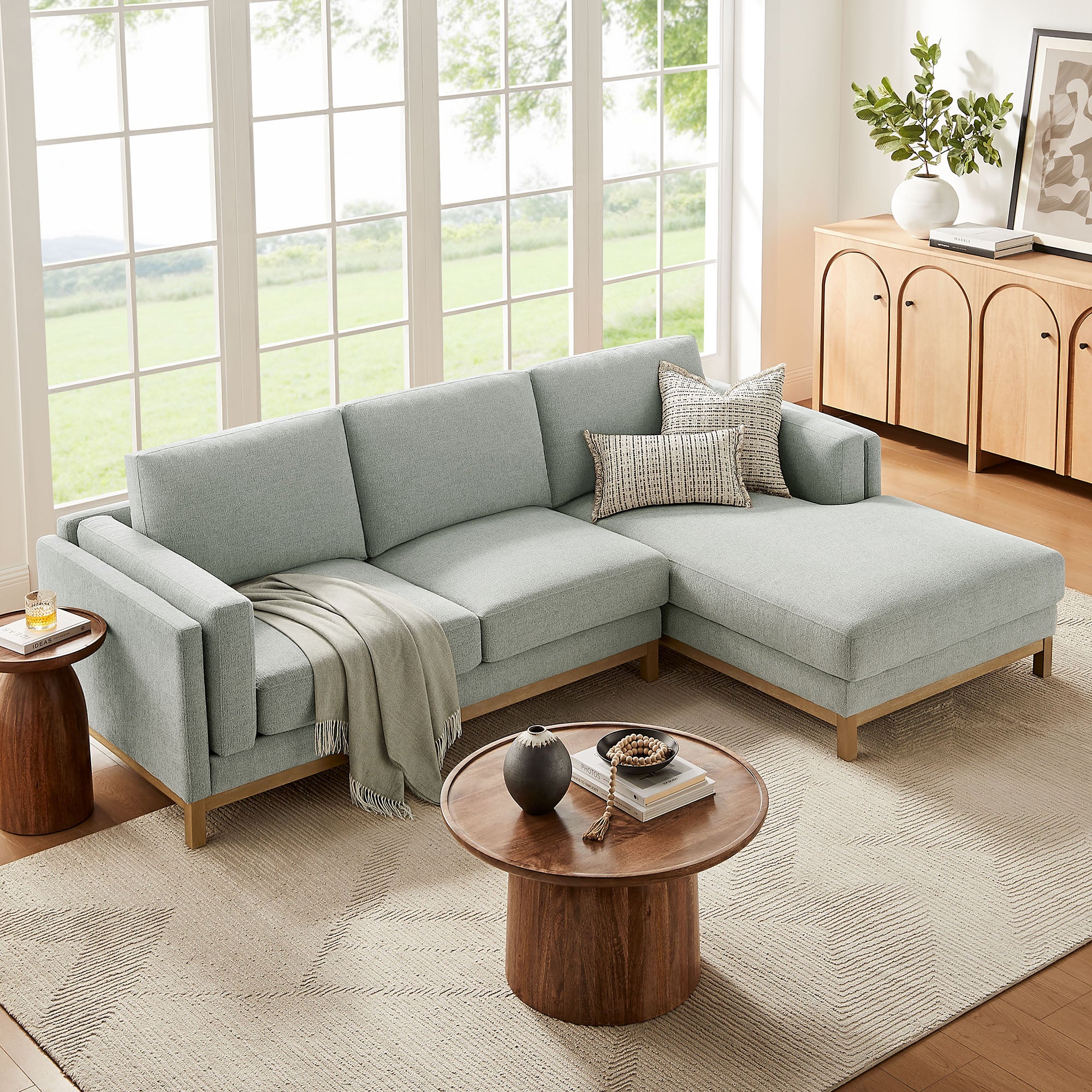 Roscoe Right-Facing Fabric Sectional Sofa with Chaise